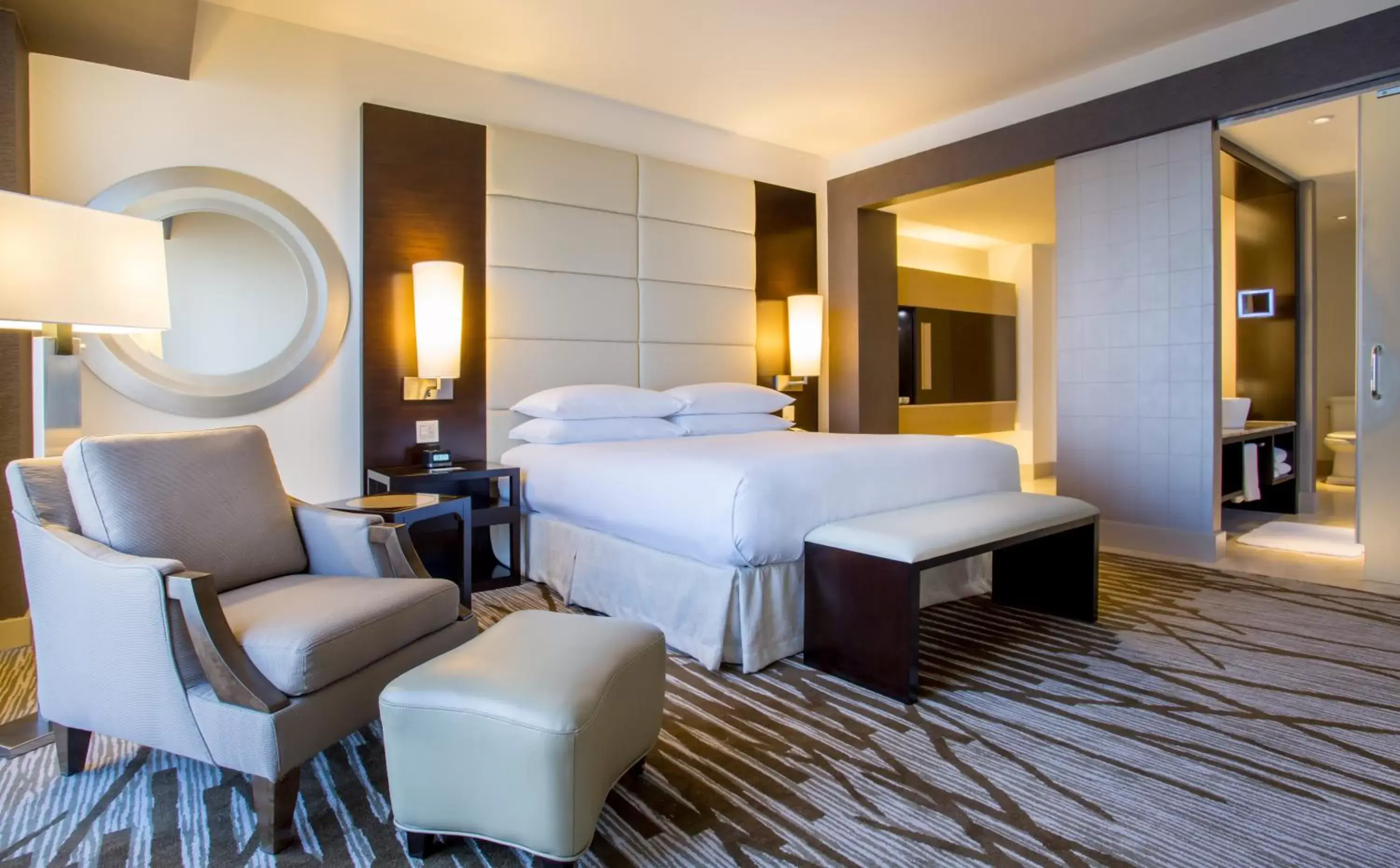 Bedroom, Bed in Hilton Panama