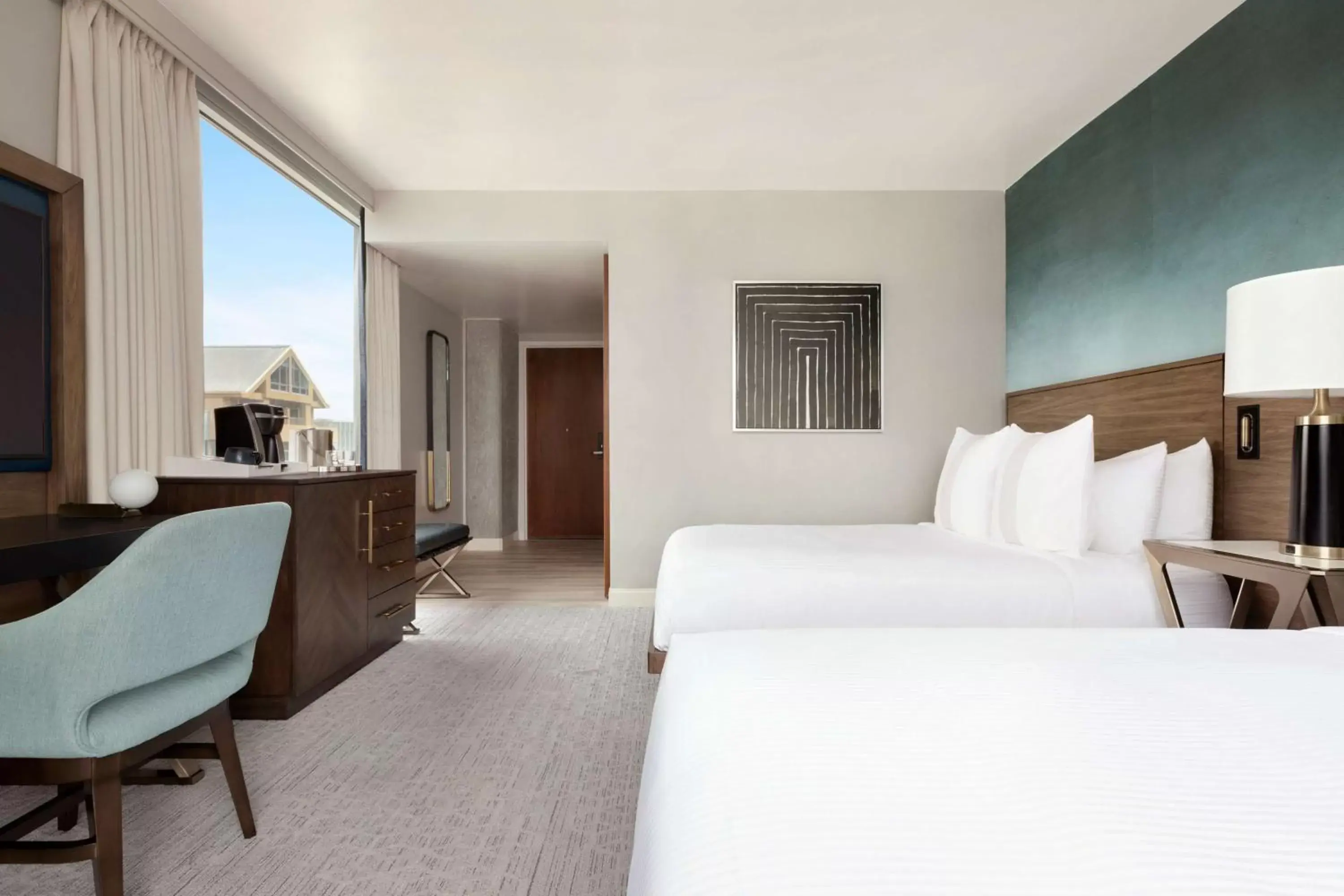 Bed in Carte Hotel San Diego Downtown, Curio Collection By Hilton