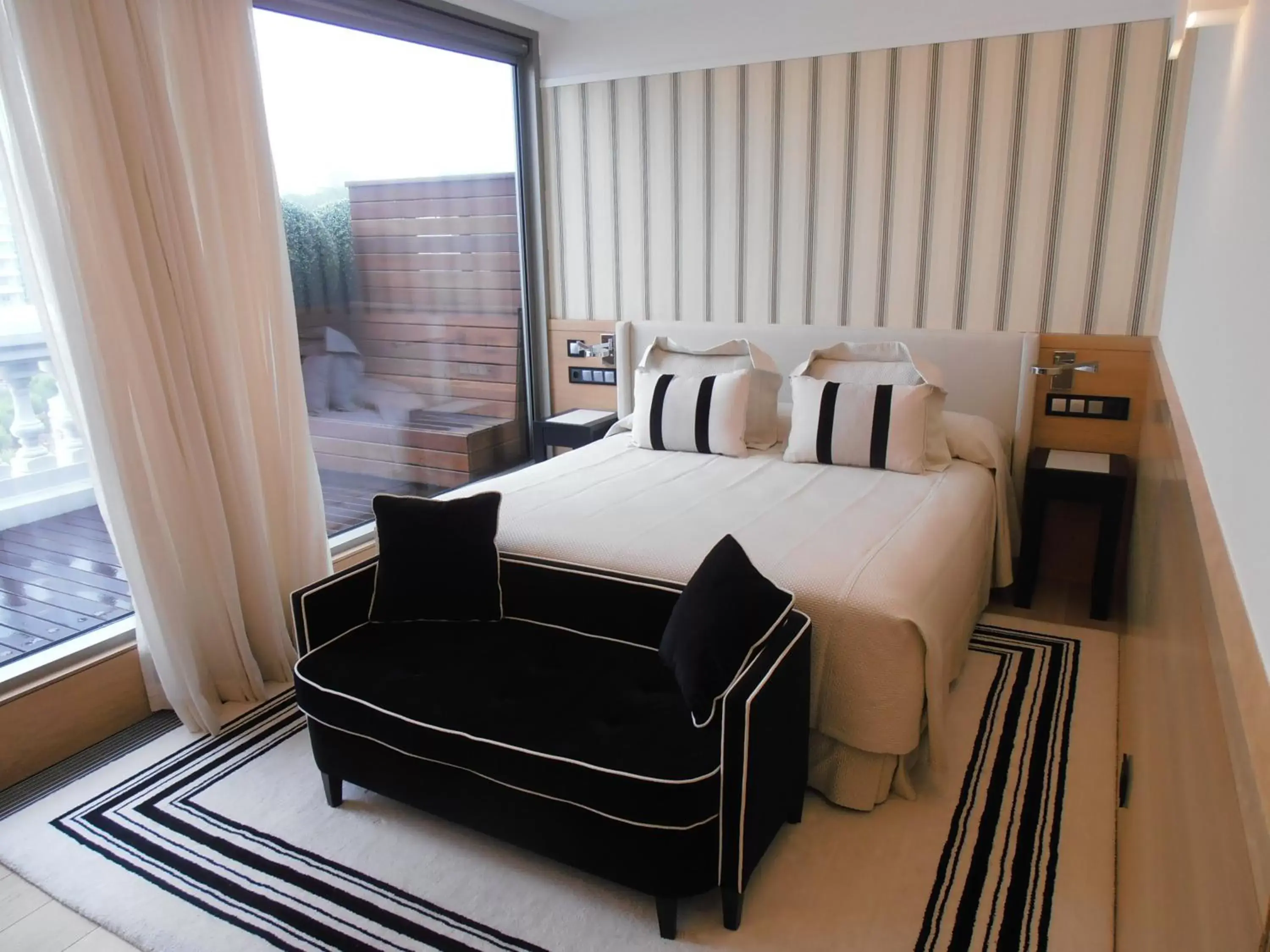 Bedroom, Bed in Gran Hotel Sardinero
