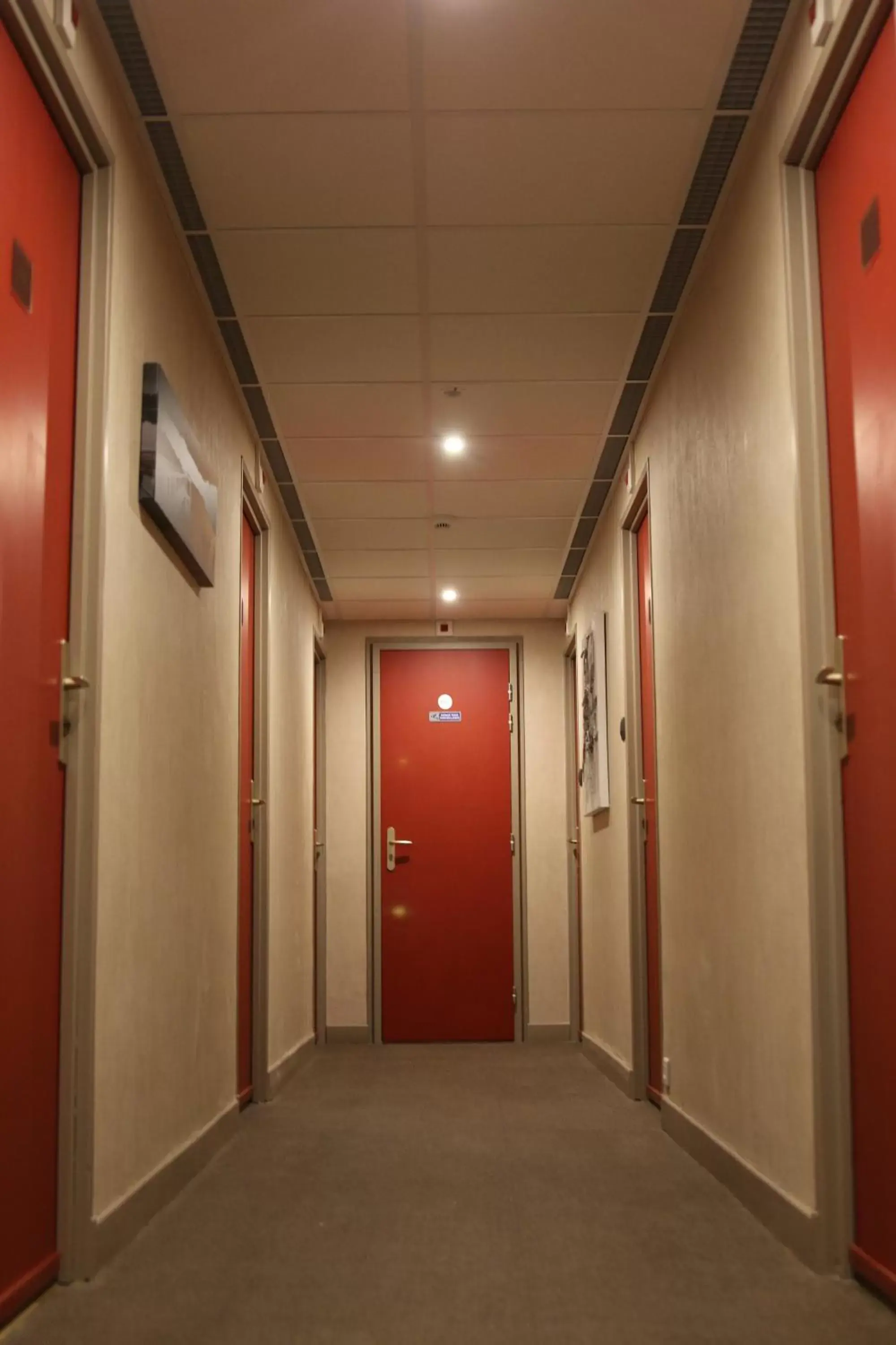 Lobby or reception in The Originals City, Hôtel Rive Droite, Albi "Quartier Madeleine"