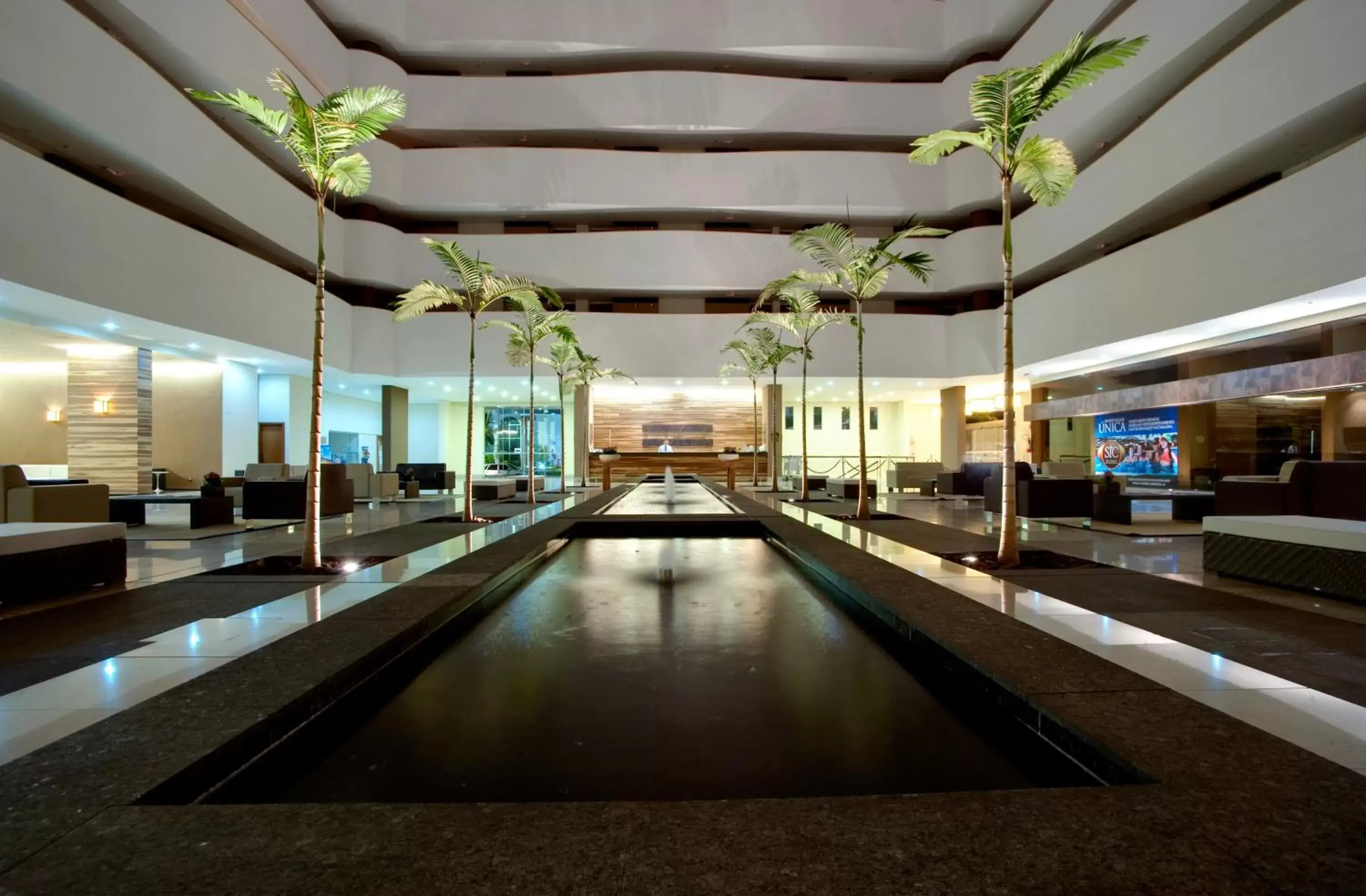 Lobby or reception in Best Western Suites Le Jardin Caldas Novas