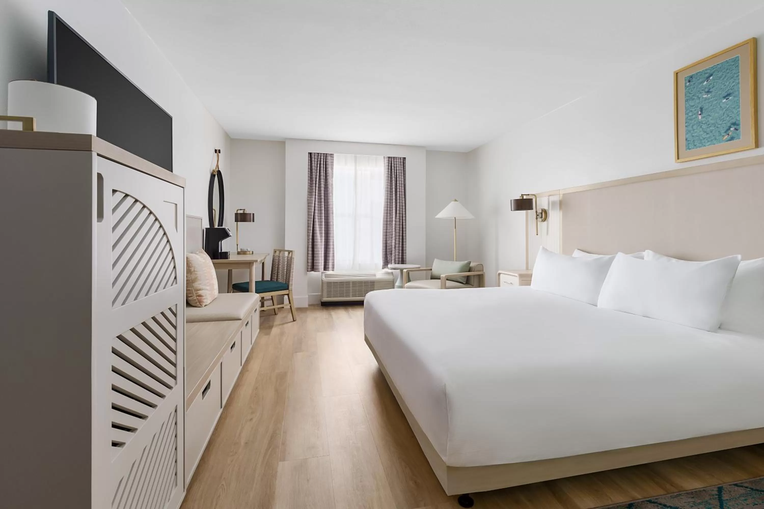 Bedroom, Bed in Beal House Fort Walton Beach, Tapestry Collection By Hilton