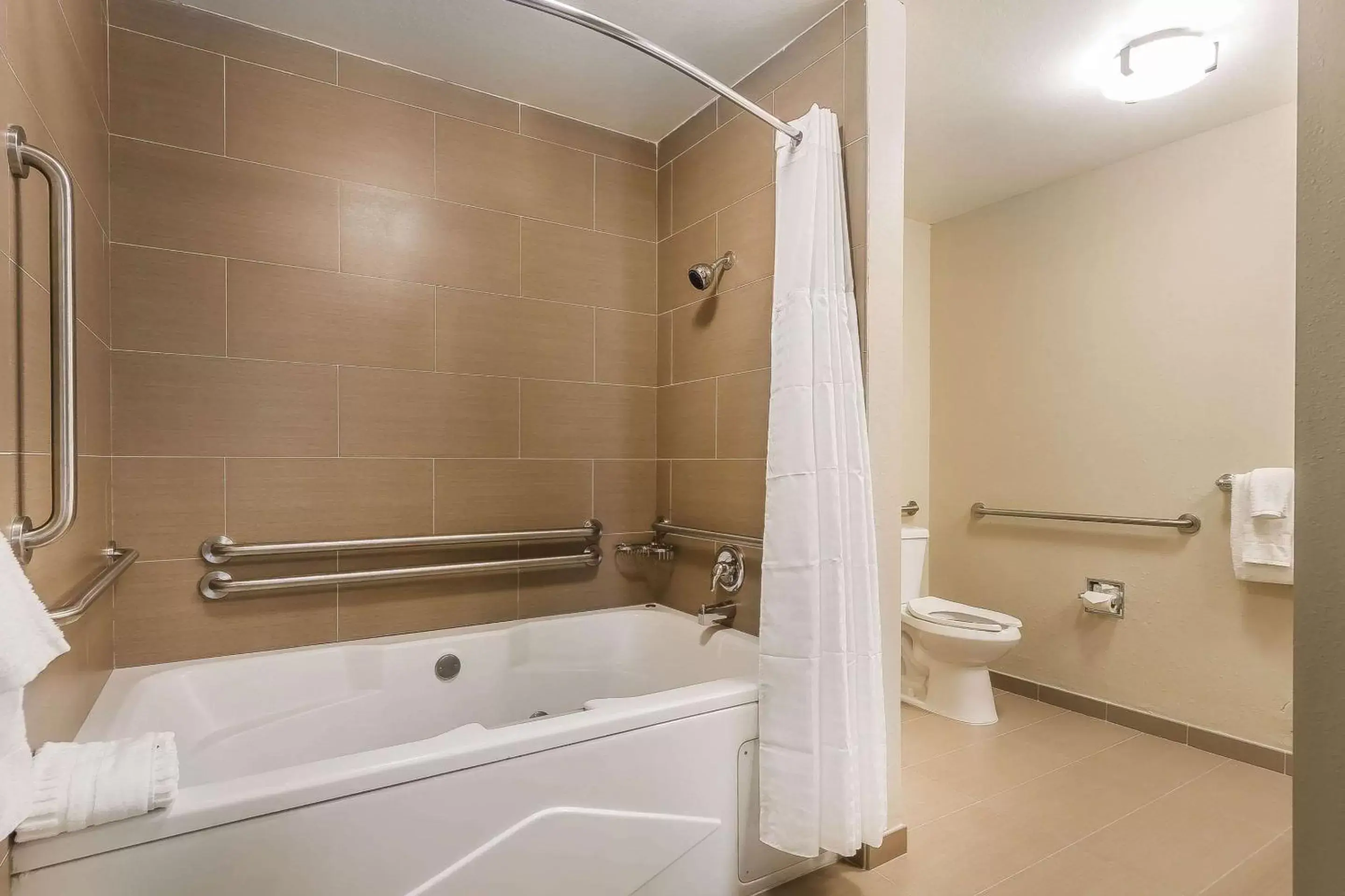 Bathroom in Comfort Inn & Suites Rocklin