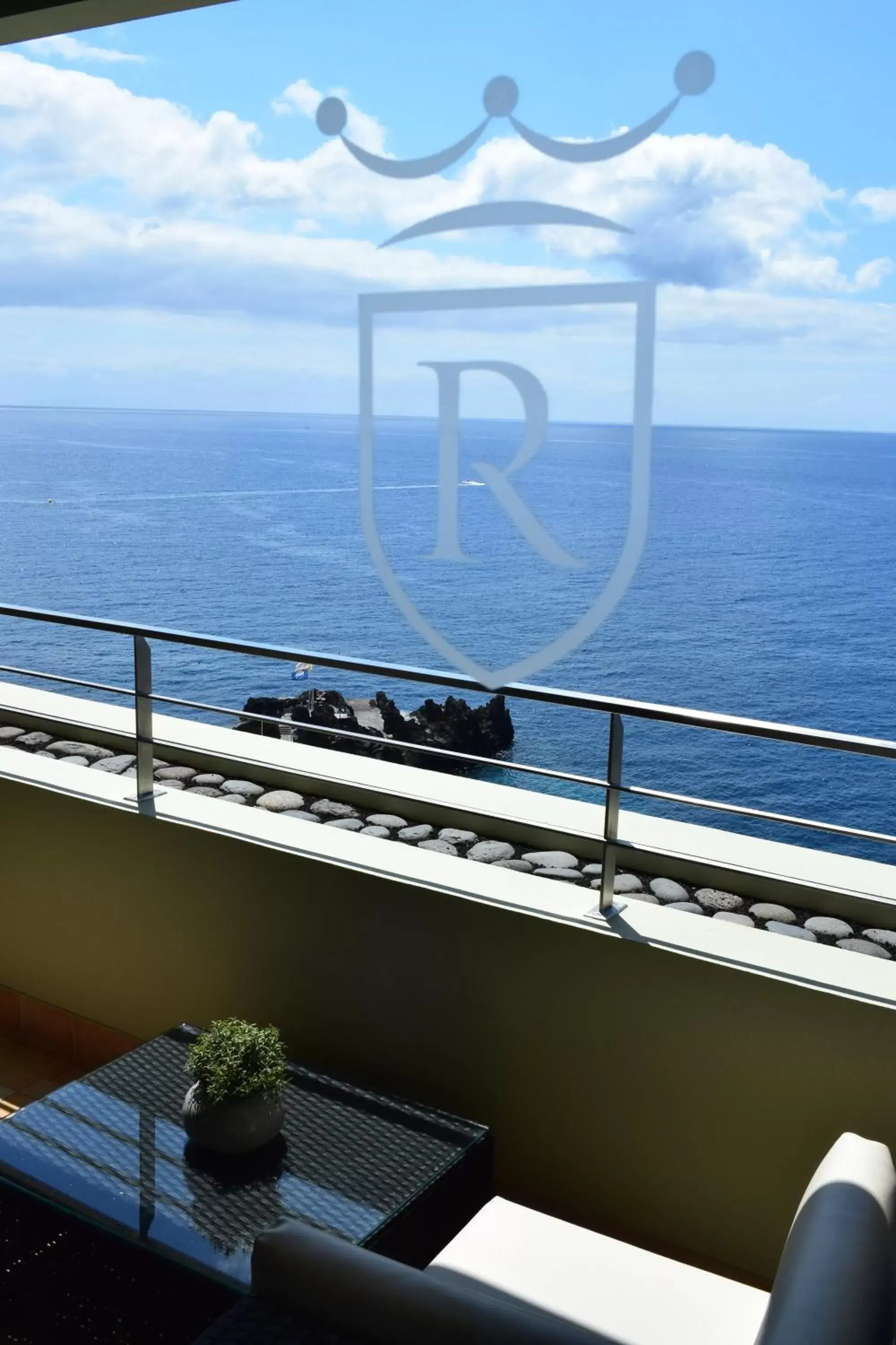 Balcony/Terrace, Sea View in Madeira Regency Cliff - Adults Only