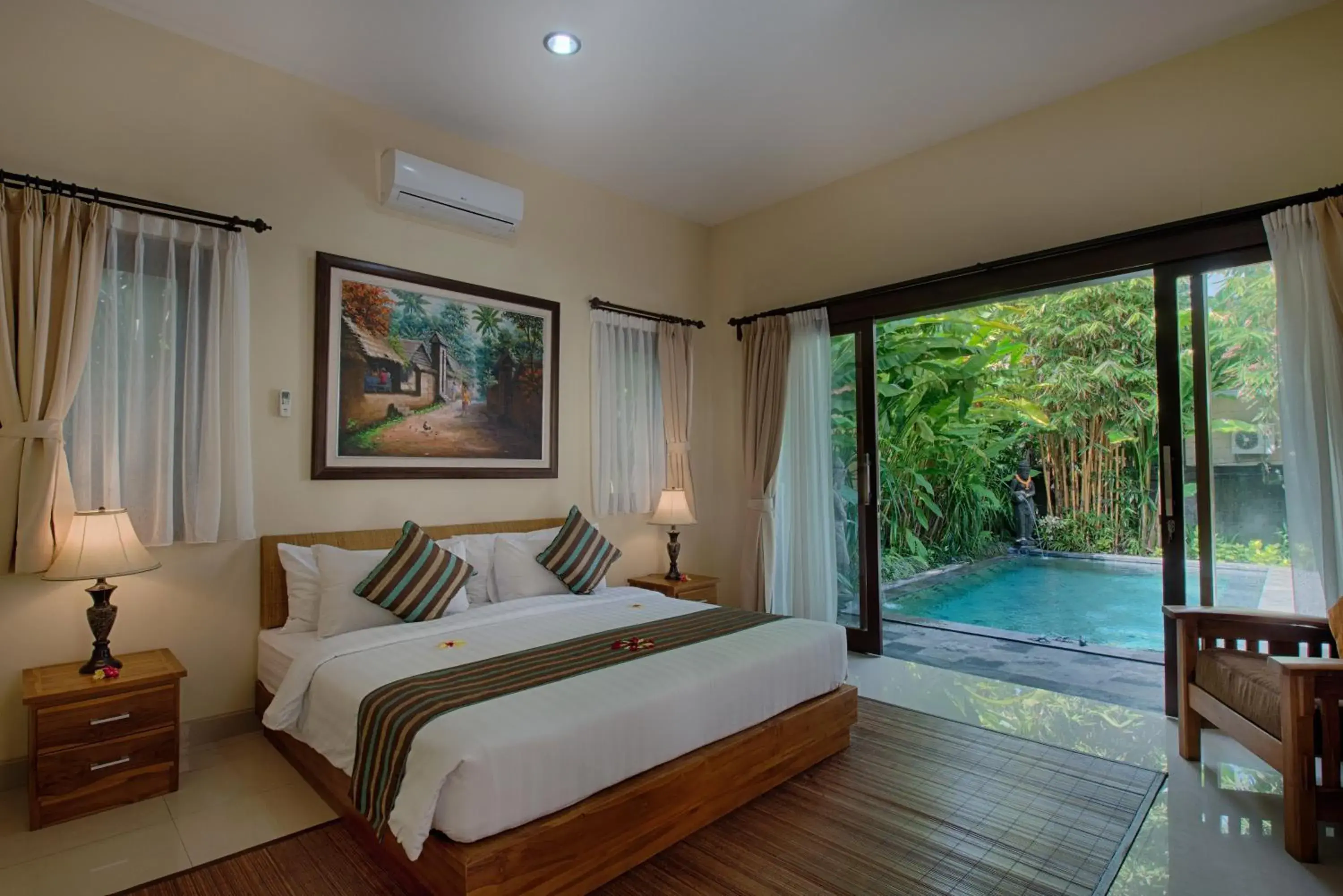 Bed in Kadiga Villas Ubud