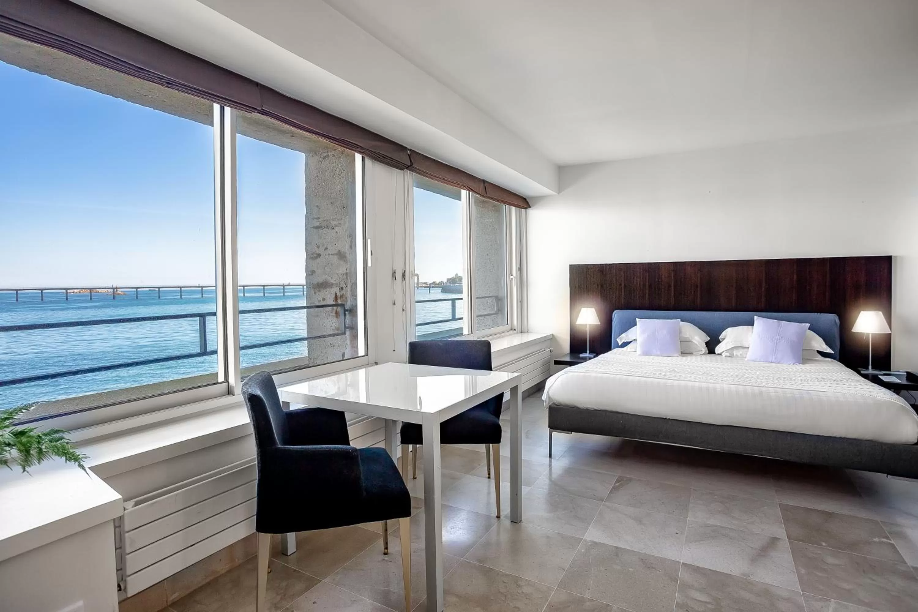 TV and multimedia, Bed in Hotel Le Temps De Vivre