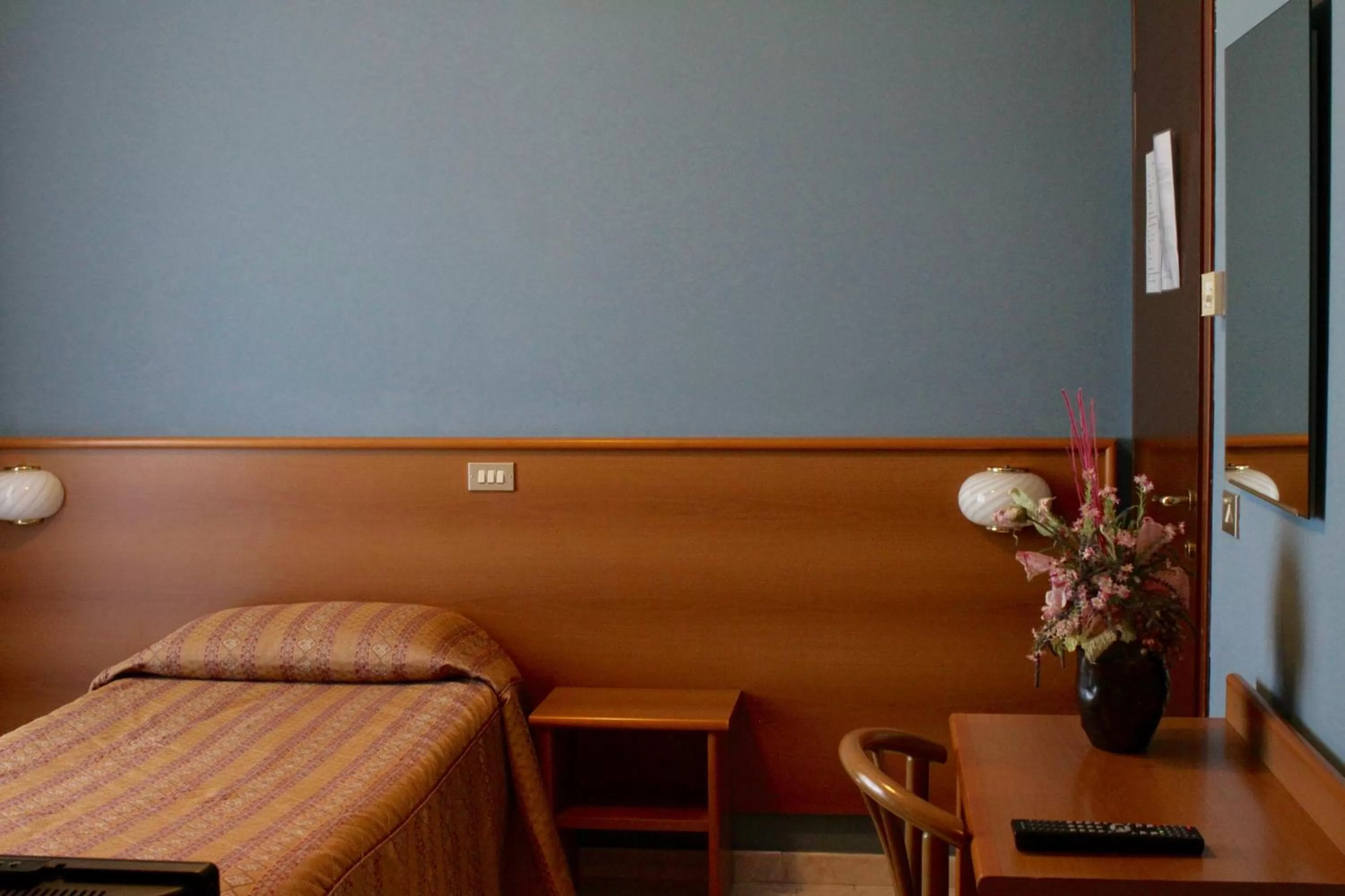 Single Room in Hotel Monumento