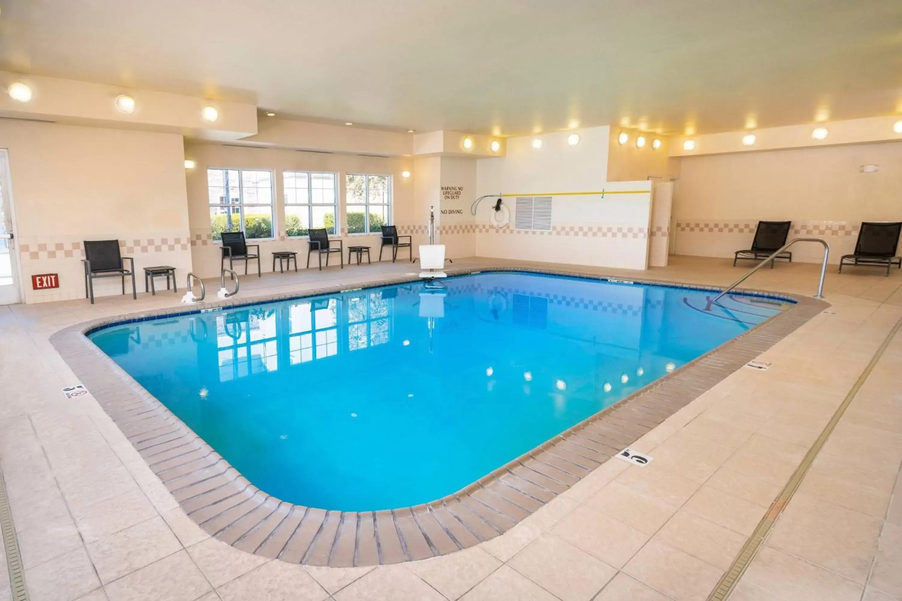 Swimming Pool in Residence Inn by Marriott Corona Riverside