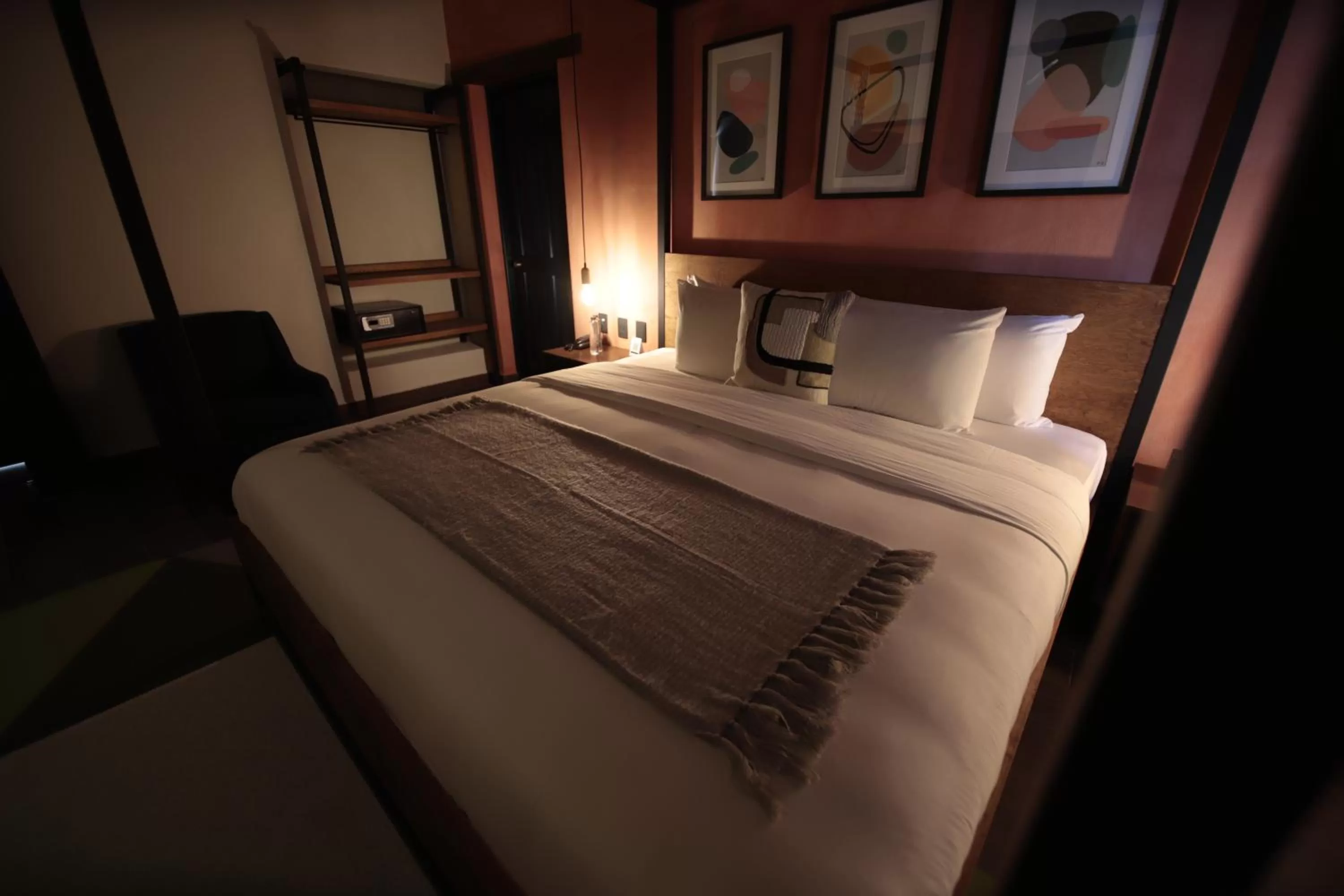 Bed in Antigua Trece Hotel Fusión