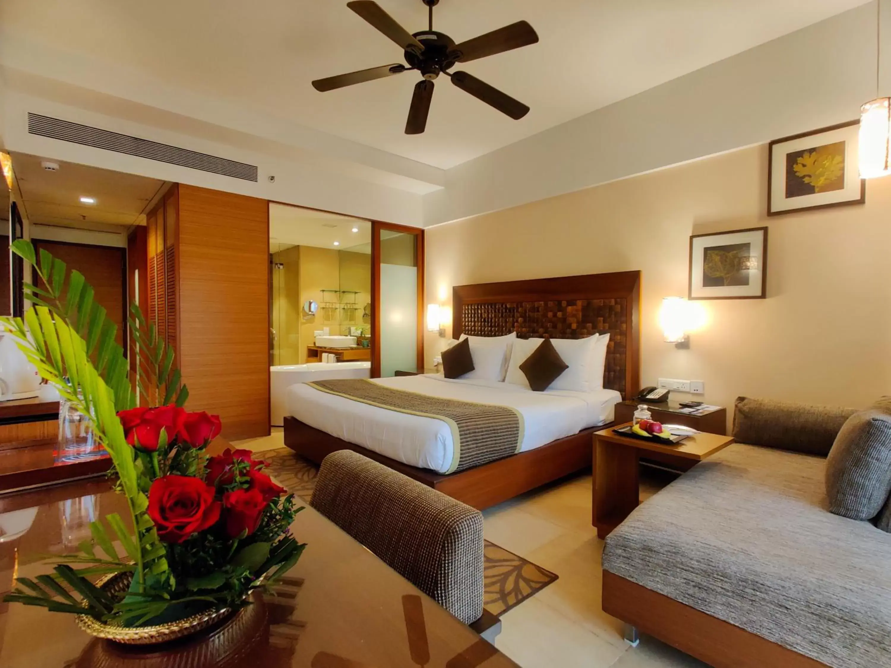 Bed in Fariyas Resort Lonavala