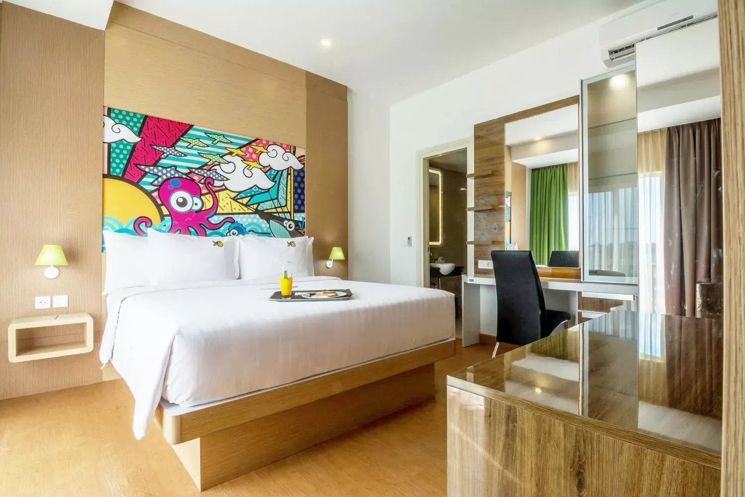 Bed in MaxOneHotels at Resort Makassar