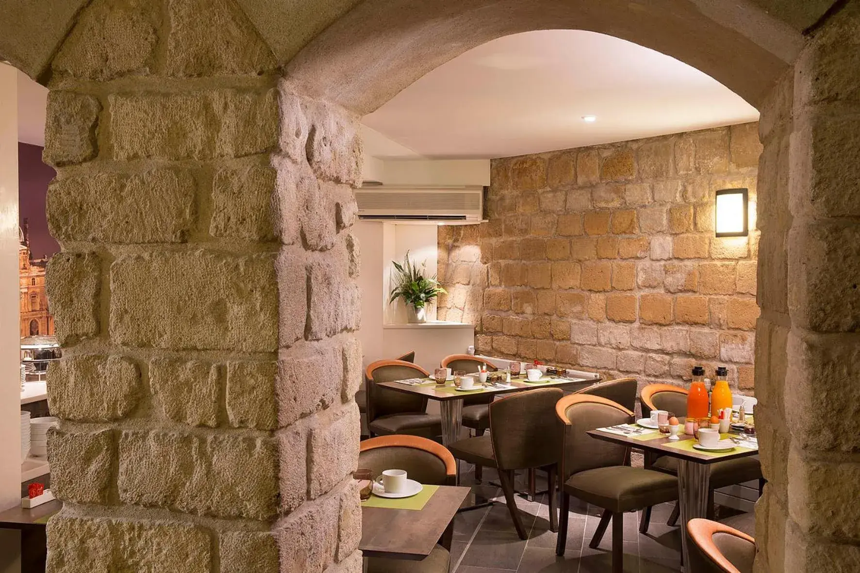 Buffet breakfast, Restaurant/Places to Eat in Hotel Elysa-Luxembourg