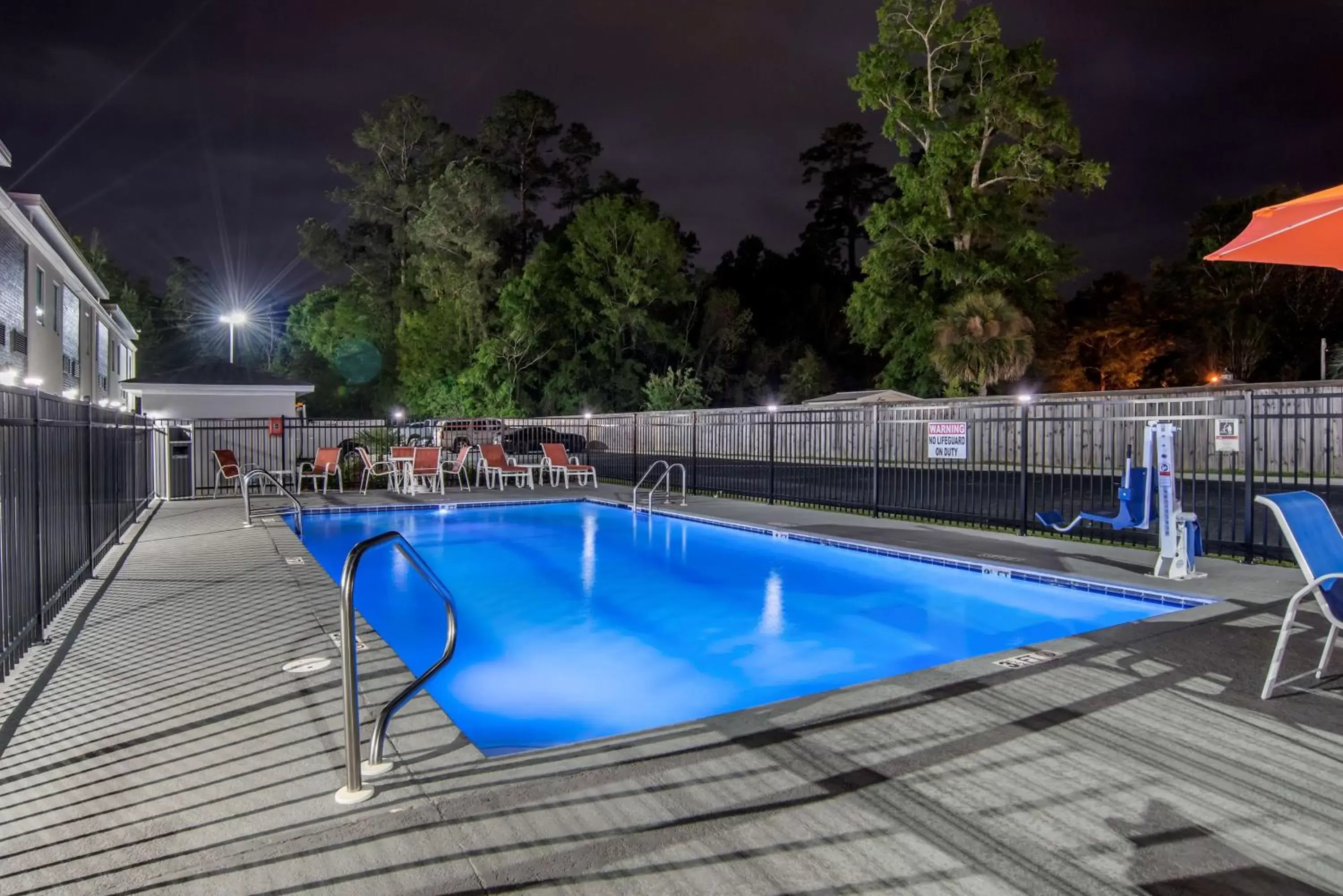 Pool view, Swimming Pool in Best Western Brewton Inn