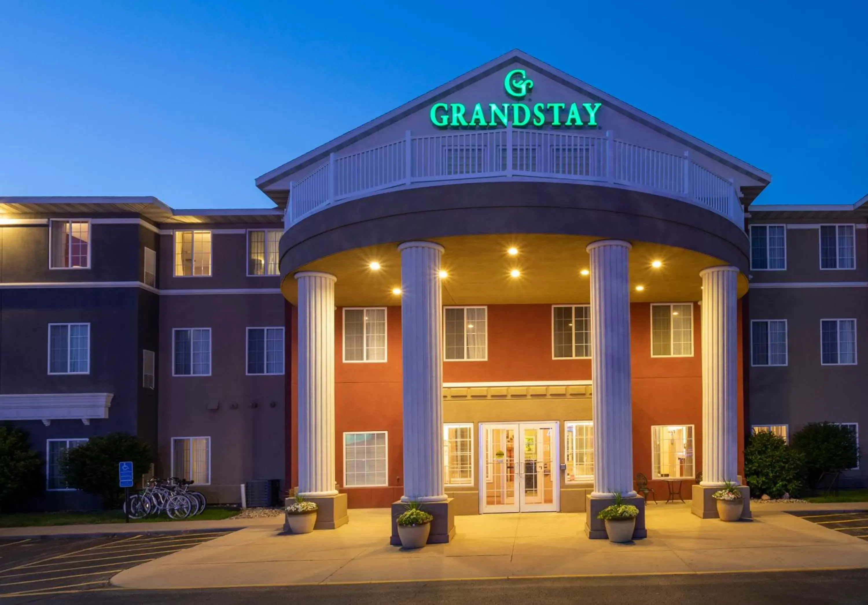 Property building in GrandStay Hotel & Suites Ames
