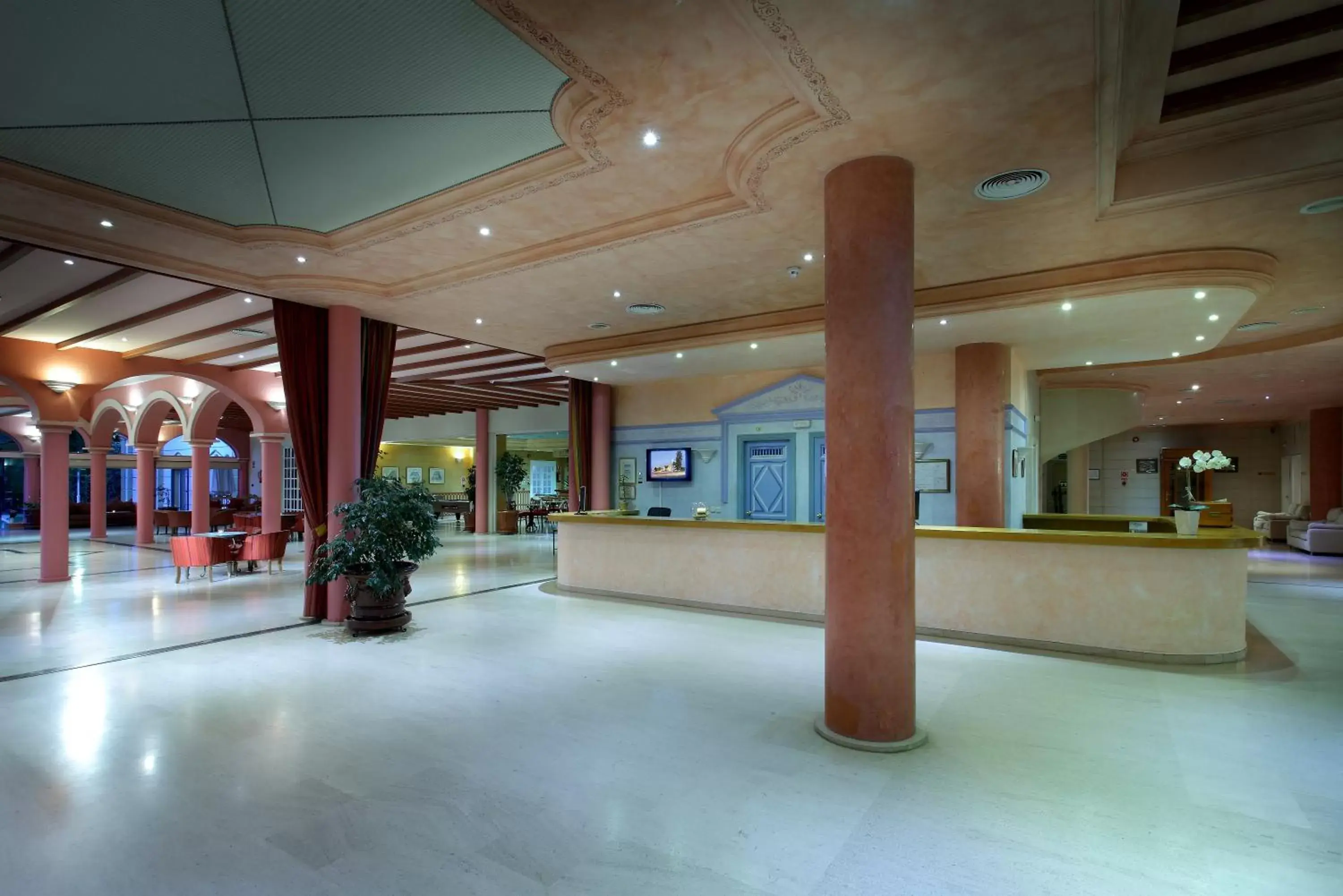 Lobby or reception in Exe Gran Hotel Solucar Lobby or reception in Exe Gran Hotel Solucar