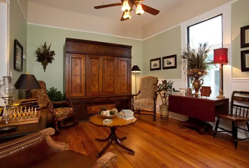 Seating Area in Blue Heron Inn