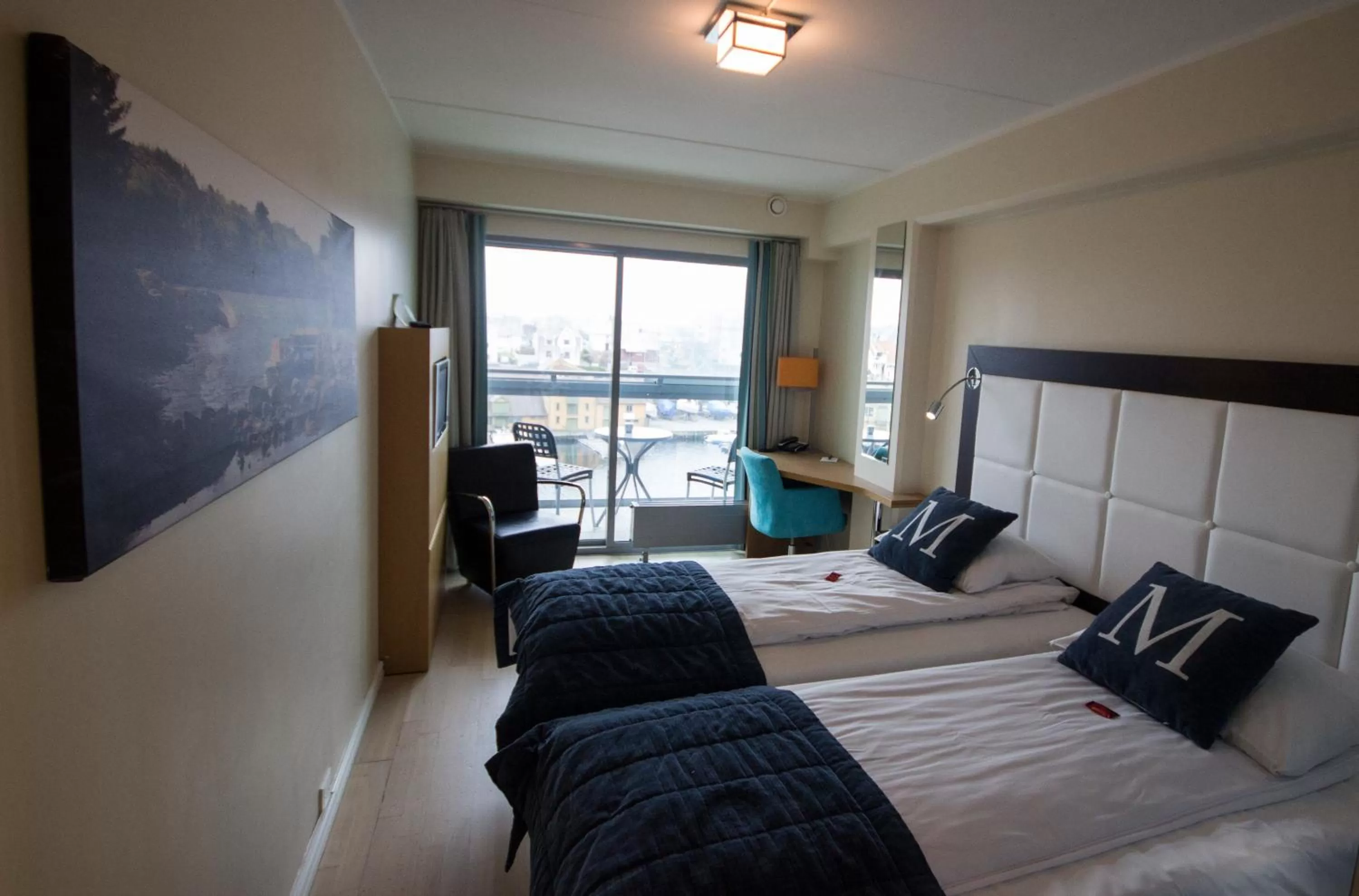 Superior Twin Room Extra in Quality Hotel Maritim