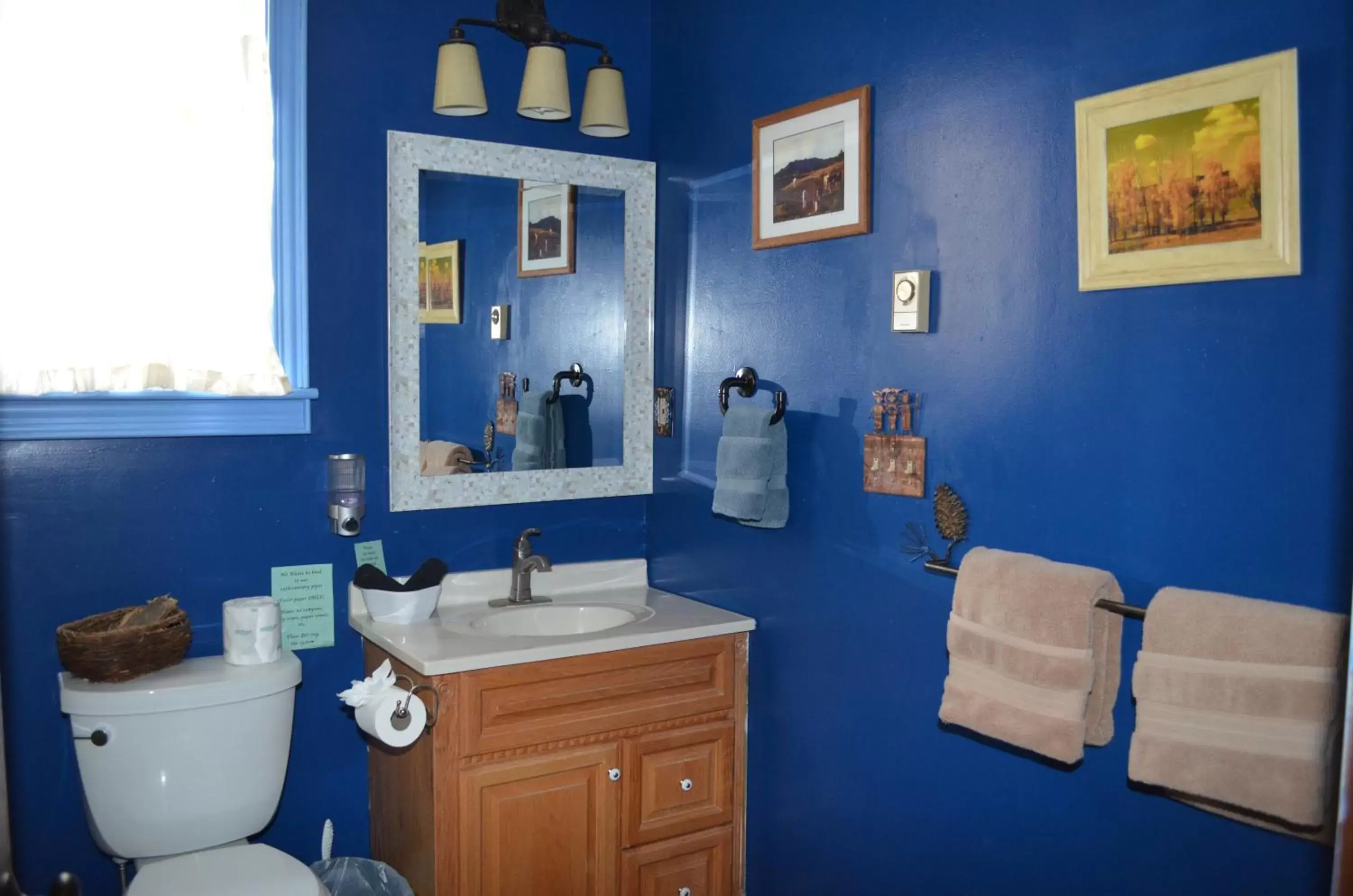 Bathroom in The Ouray Main Street Inn