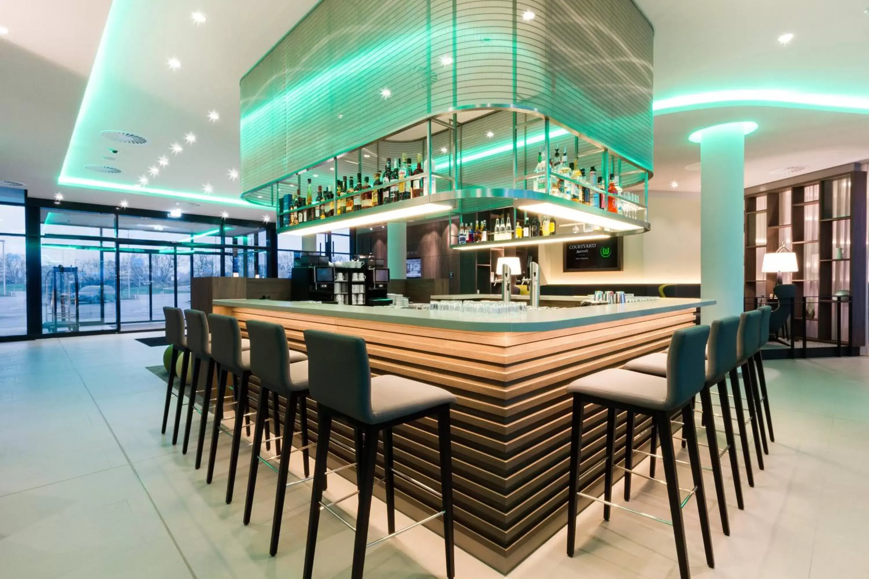 Restaurant/places to eat, Lounge/Bar in Courtyard by Marriott Wolfsburg