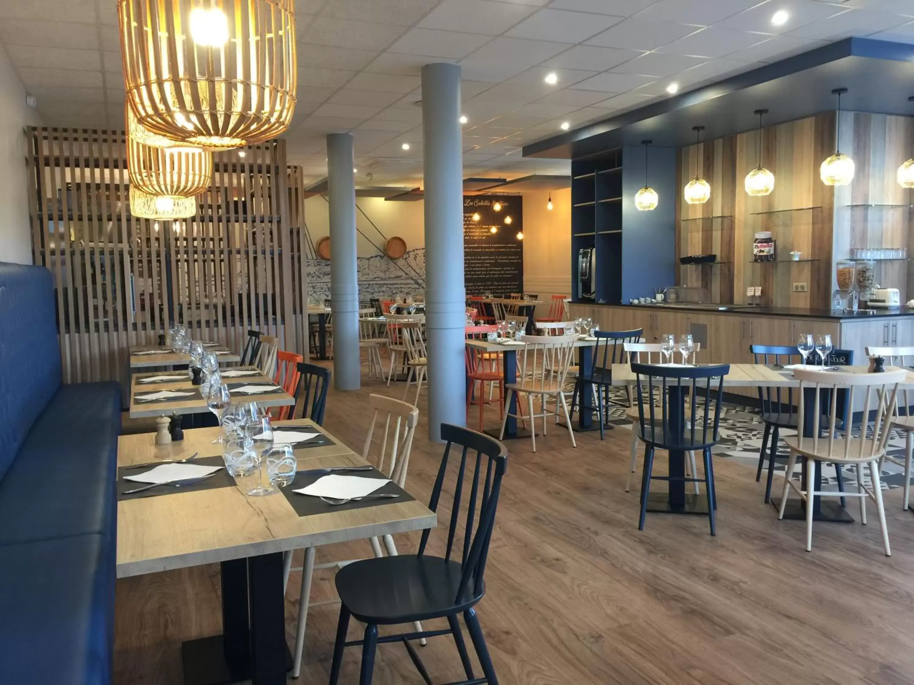 Property building, Restaurant/Places to Eat in ibis Styles Ancenis Centre