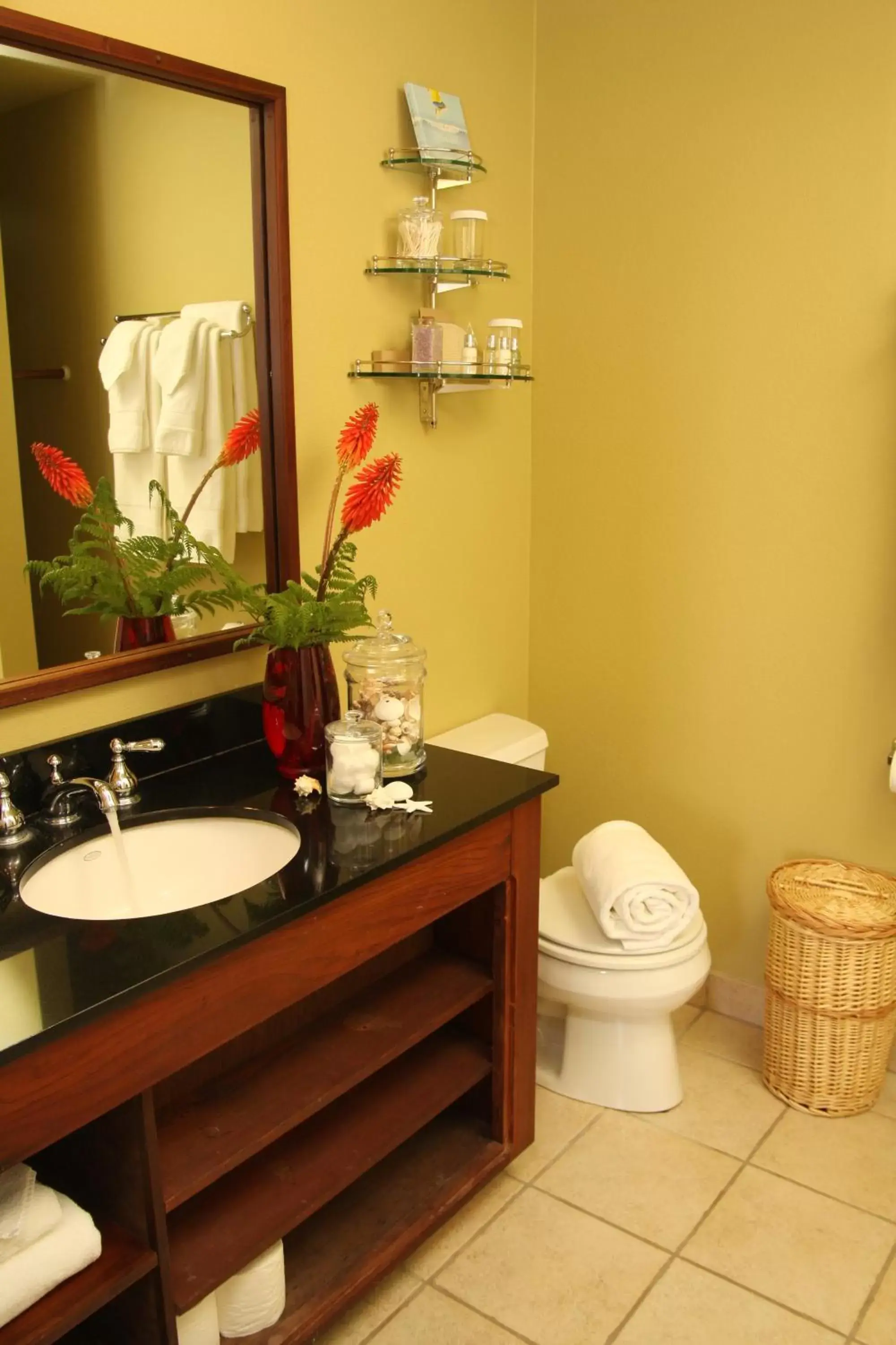 Toilet, Bathroom in Brewery Gulch Inn