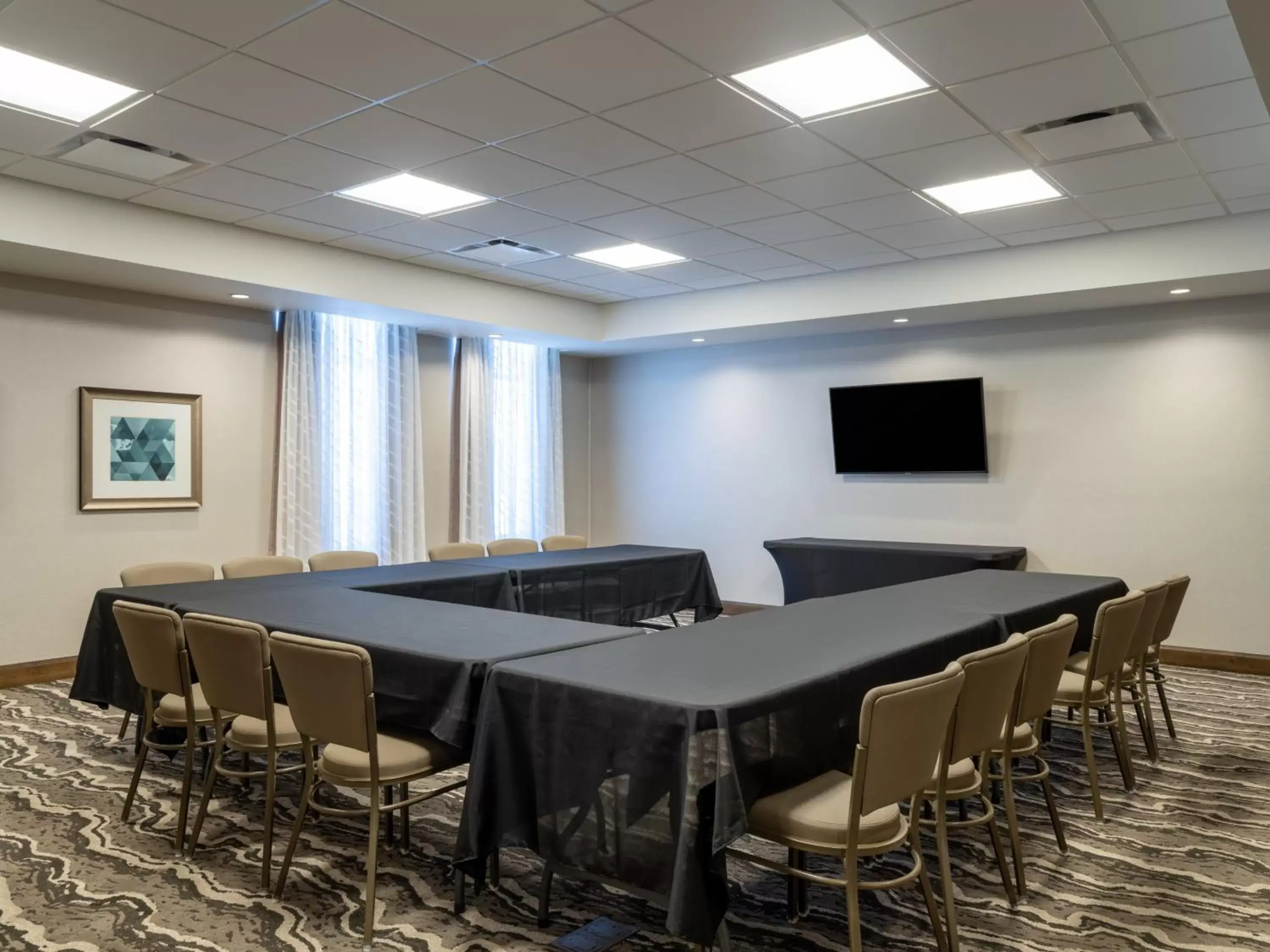 Meeting/conference room in Staybridge Suites - Sioux City Southeast, an IHG Hotel