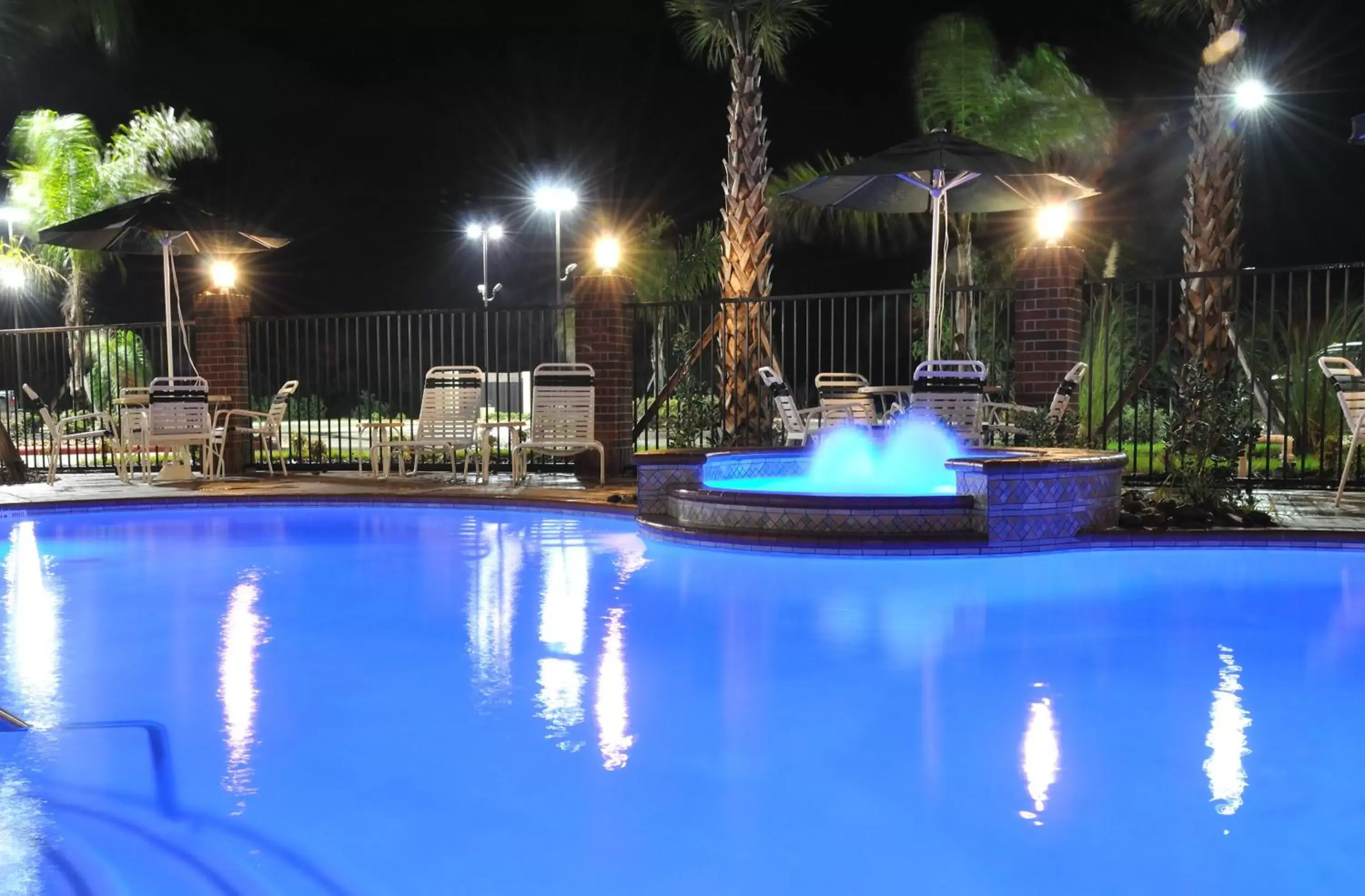 Swimming Pool in Holiday Inn Express Hotel & Suites Winnie, an IHG Hotel