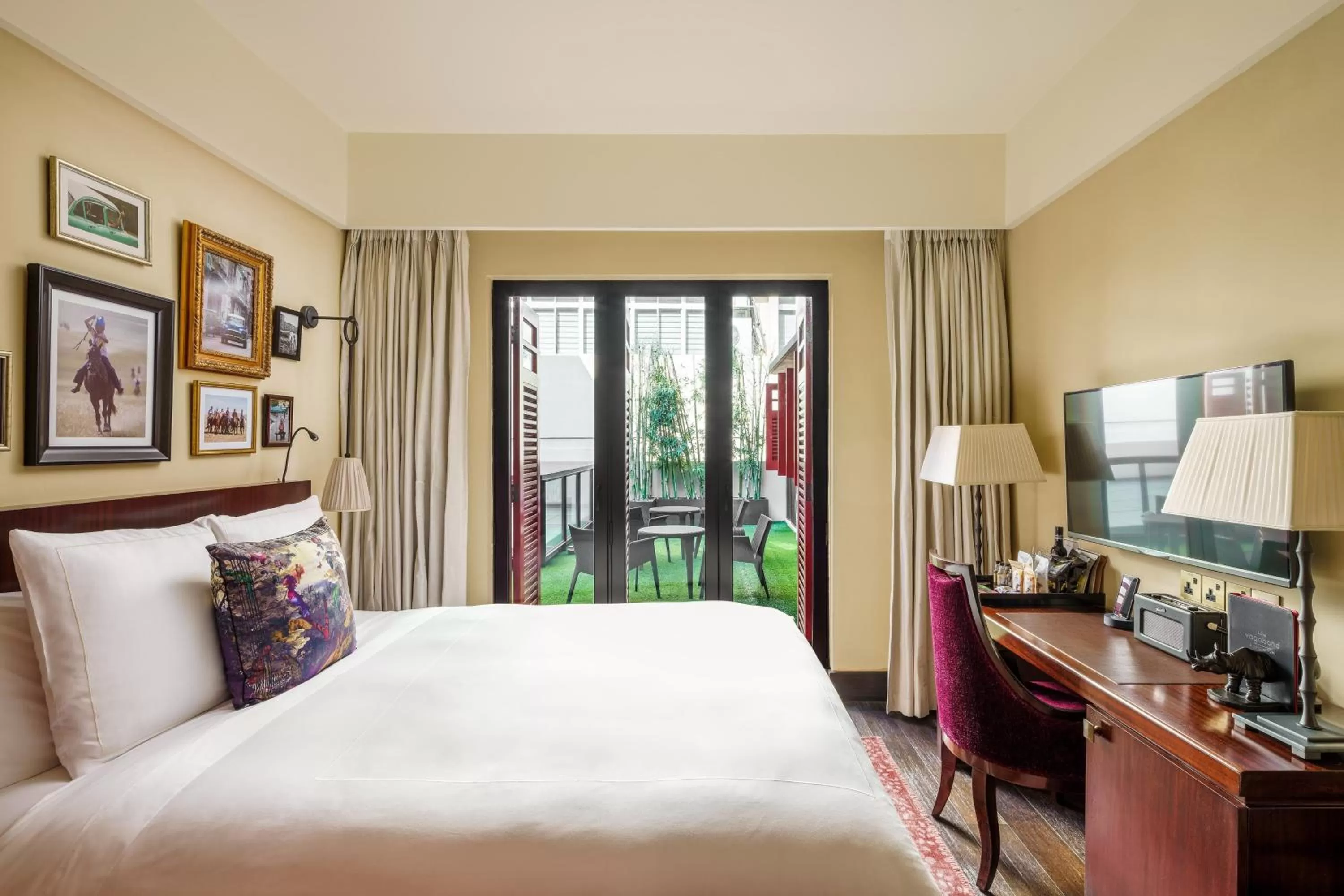 Photo of the whole room, Bed in The Vagabond Club, a Tribute Portfolio Hotel Singapore