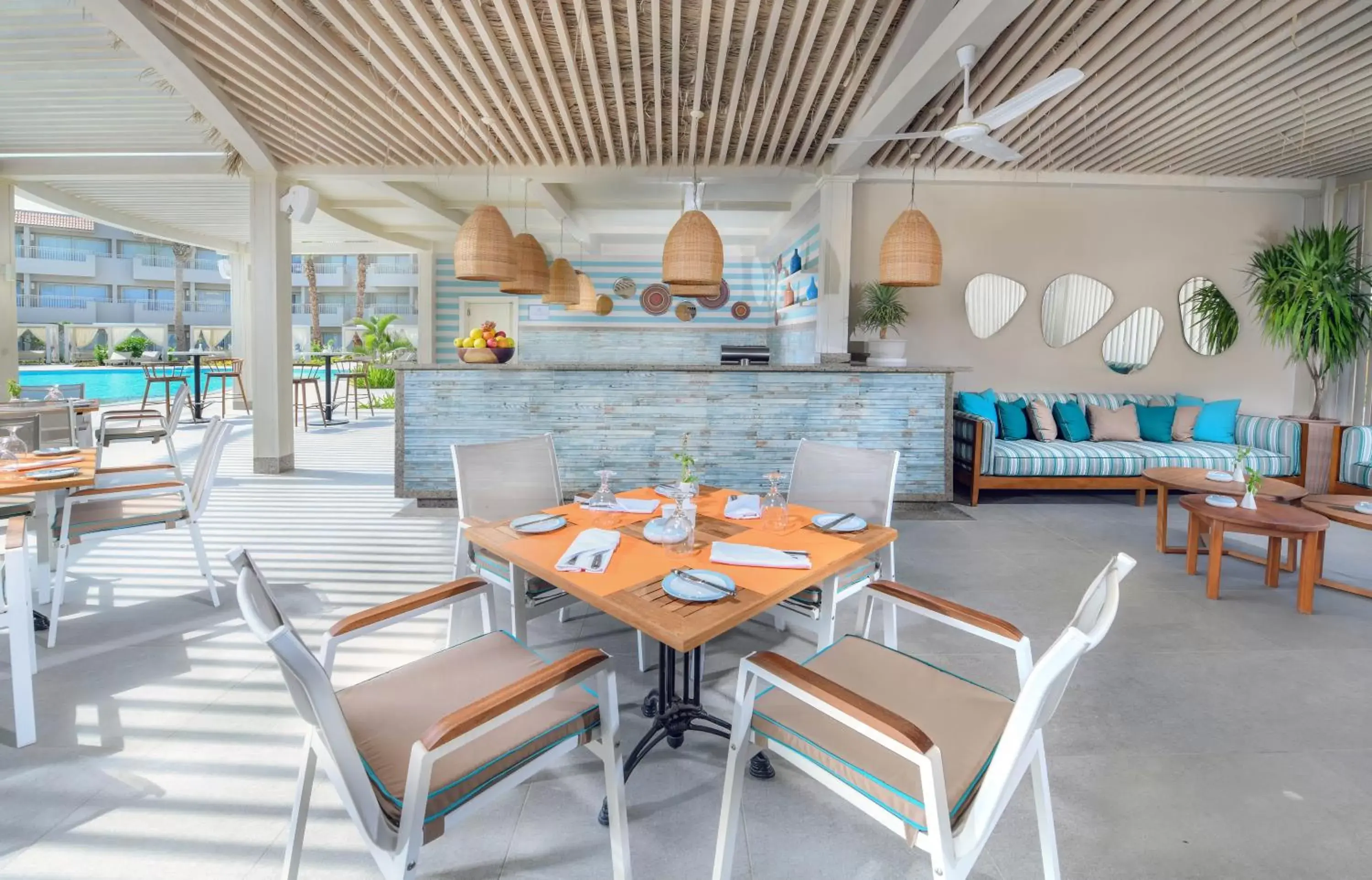 Restaurant/places to eat in Jaz Casa Del Mar Beach
