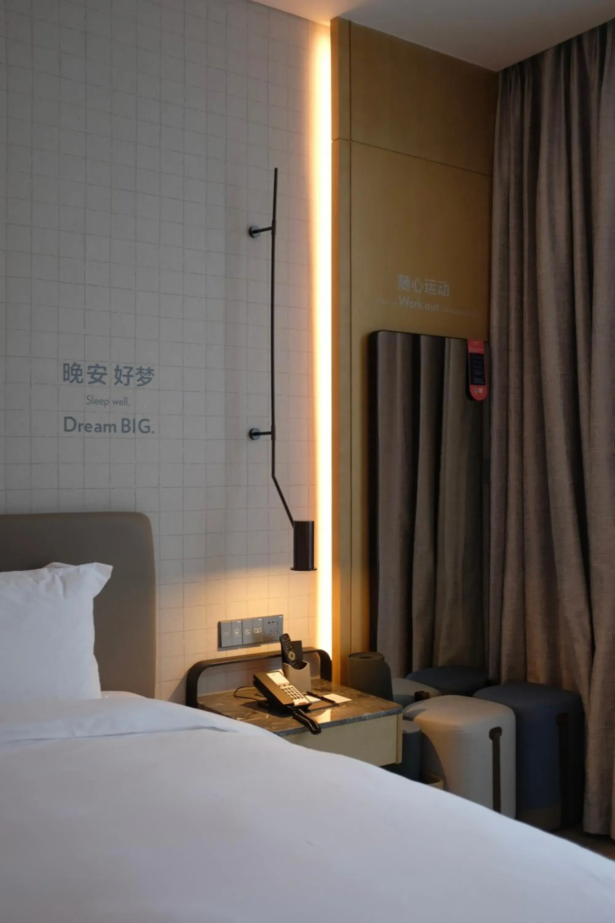 Bed in EVEN Hotel Shenzhen Nanshan, an IHG Hotel