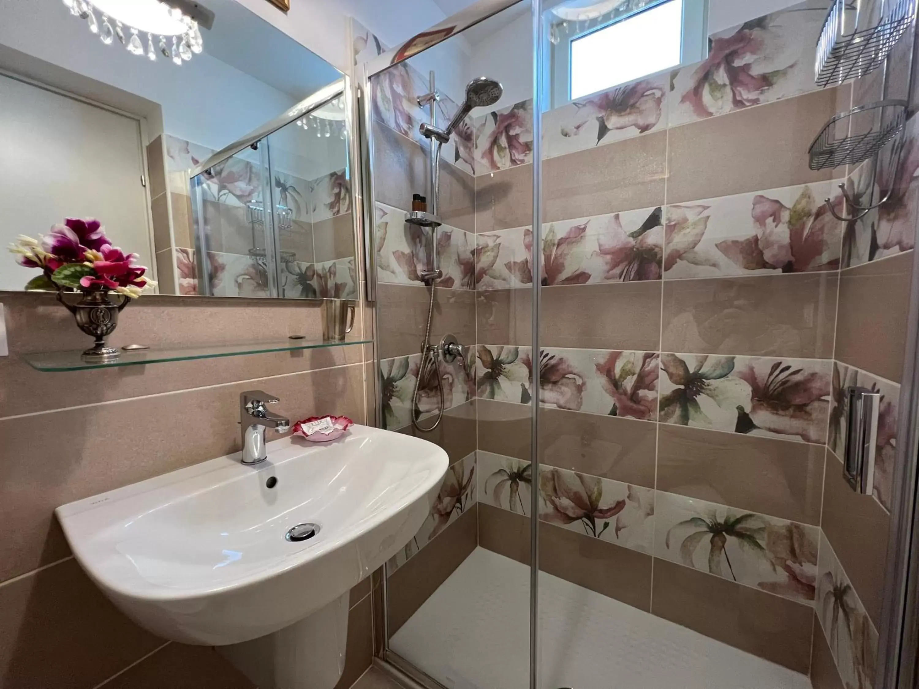 Shower, Bathroom in B&B Villa Giorgia