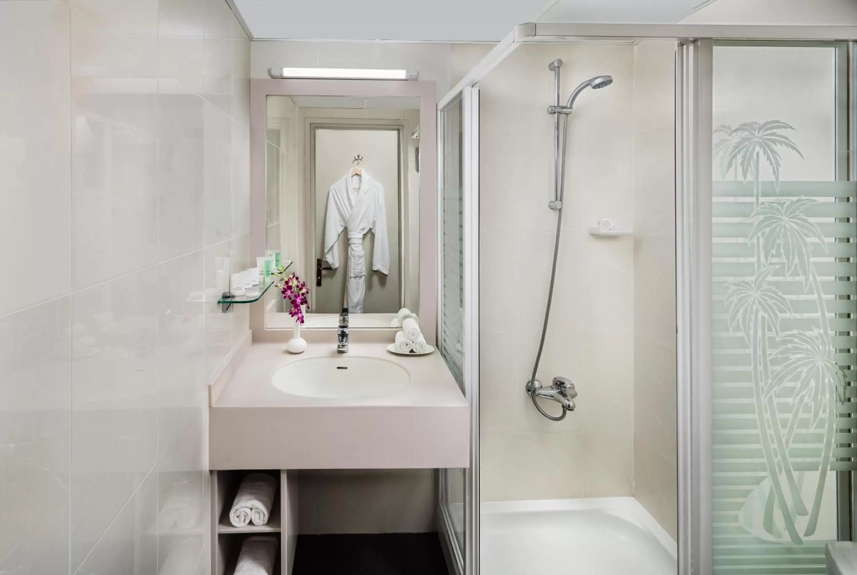 Bathroom in Savoy Park Hotel Apartments