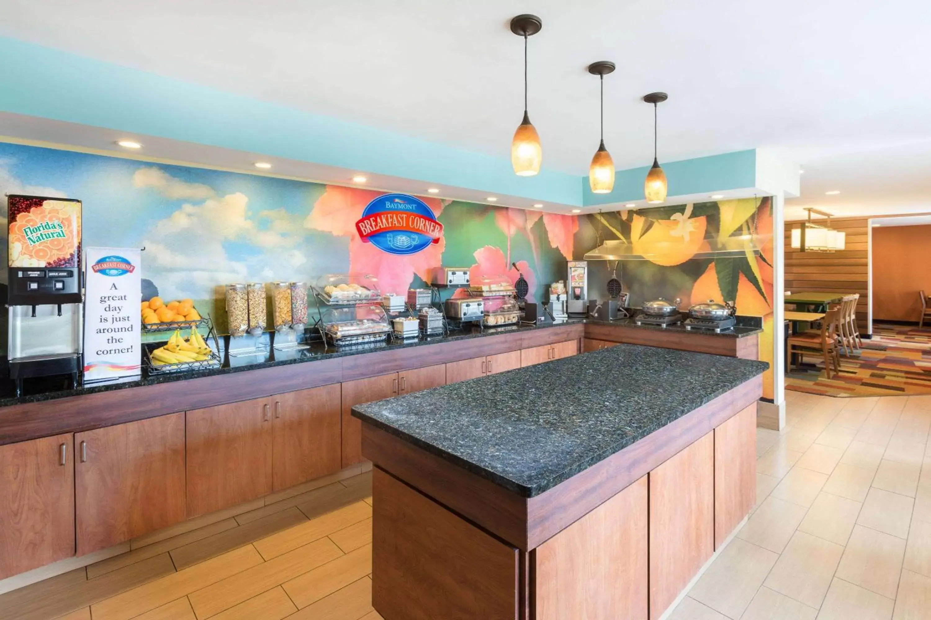 Breakfast in Baymont by Wyndham Savannah Midtown Breakfast in Baymont by Wyndham Savannah Midtown