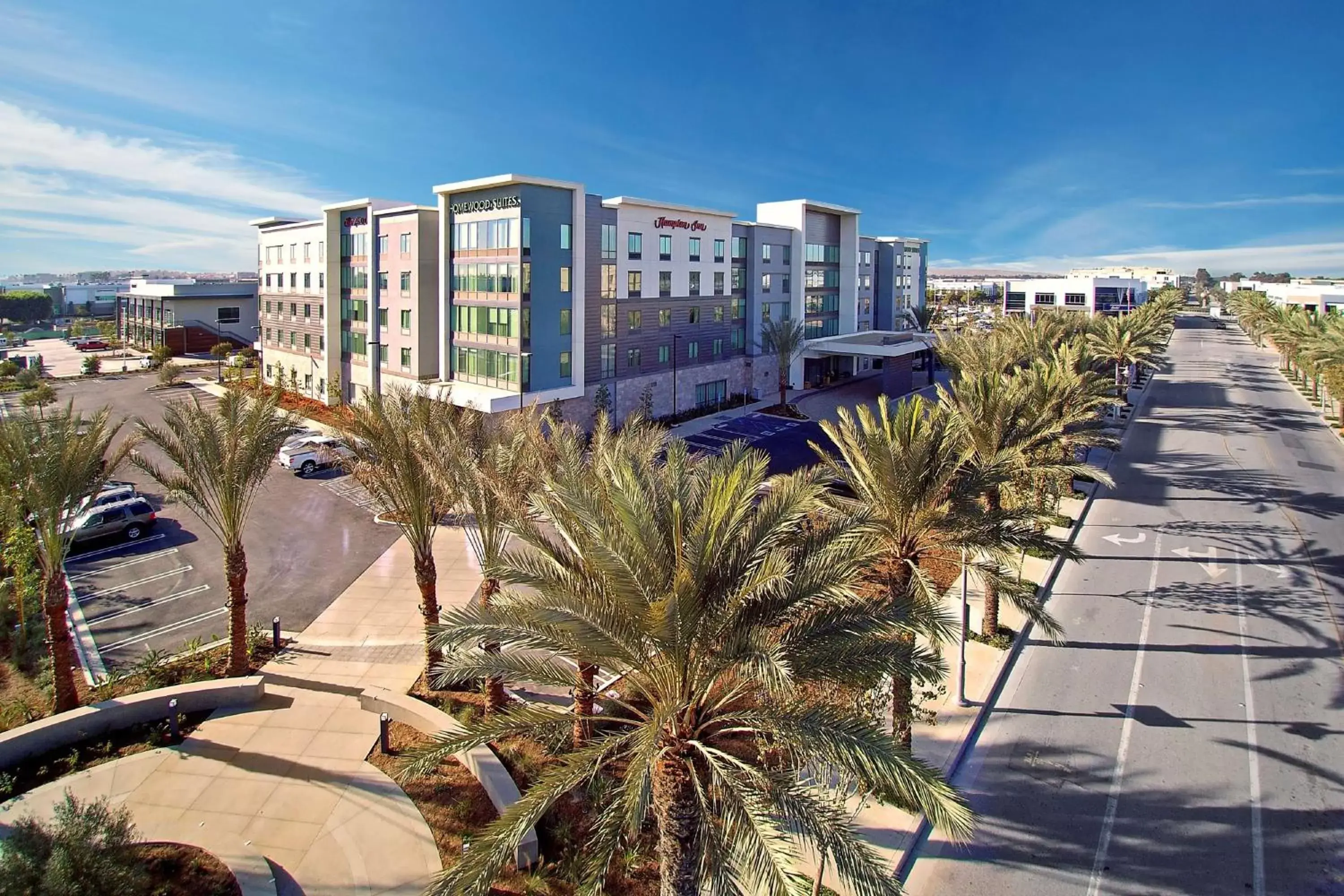 Property building in Homewood Suites By Hilton Long Beach Airport