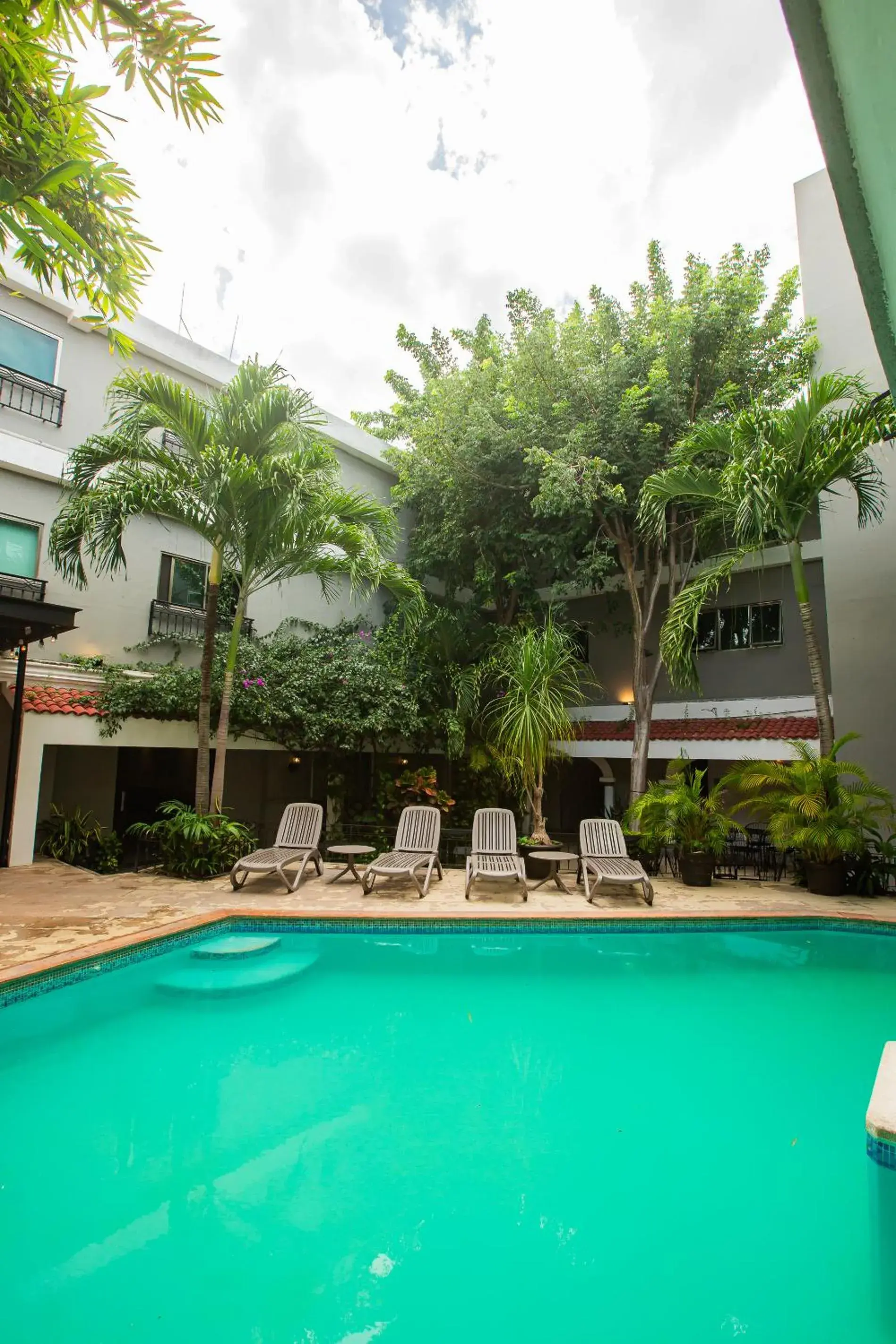 Swimming Pool in Hotel Nacional Merida