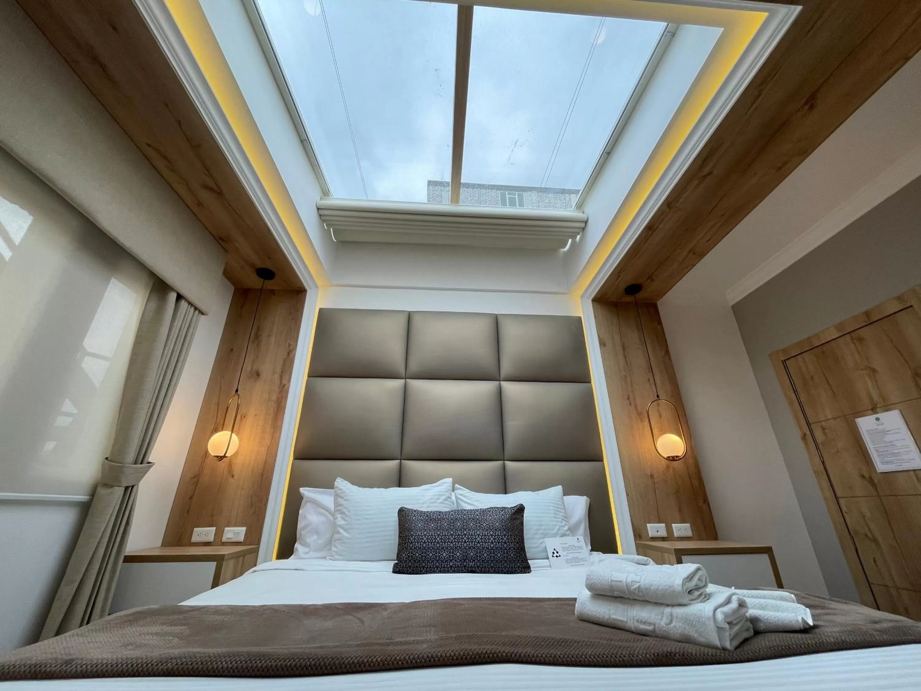 King Room - single occupancy in Hotel Shalom