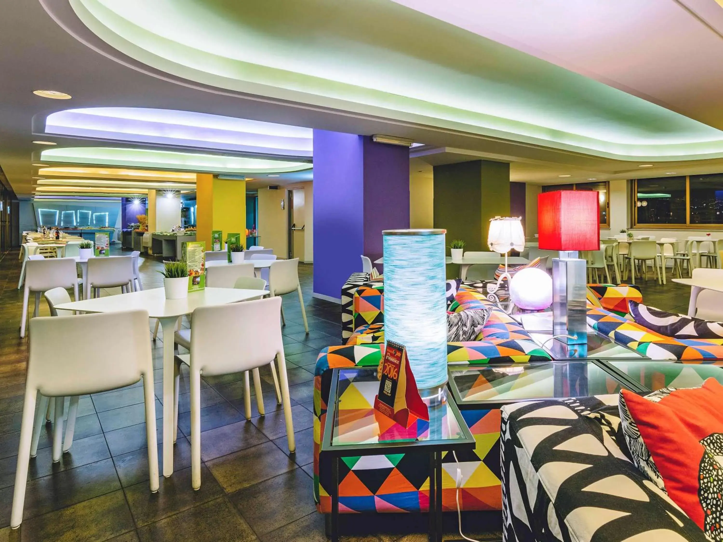 Restaurant/Places to Eat in Ibis Styles Palermo President