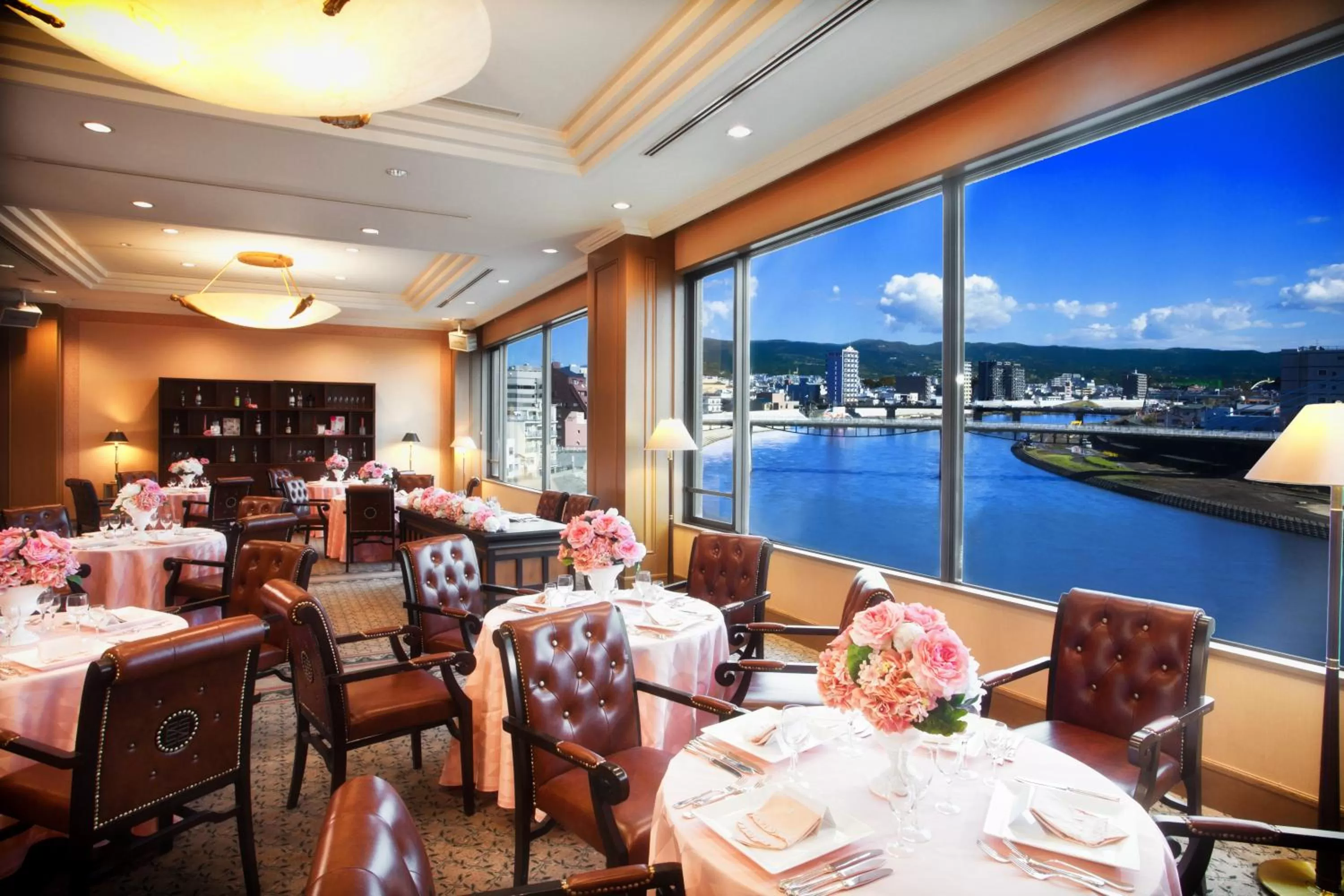 Restaurant/places to eat in Numazu River Side Hotel