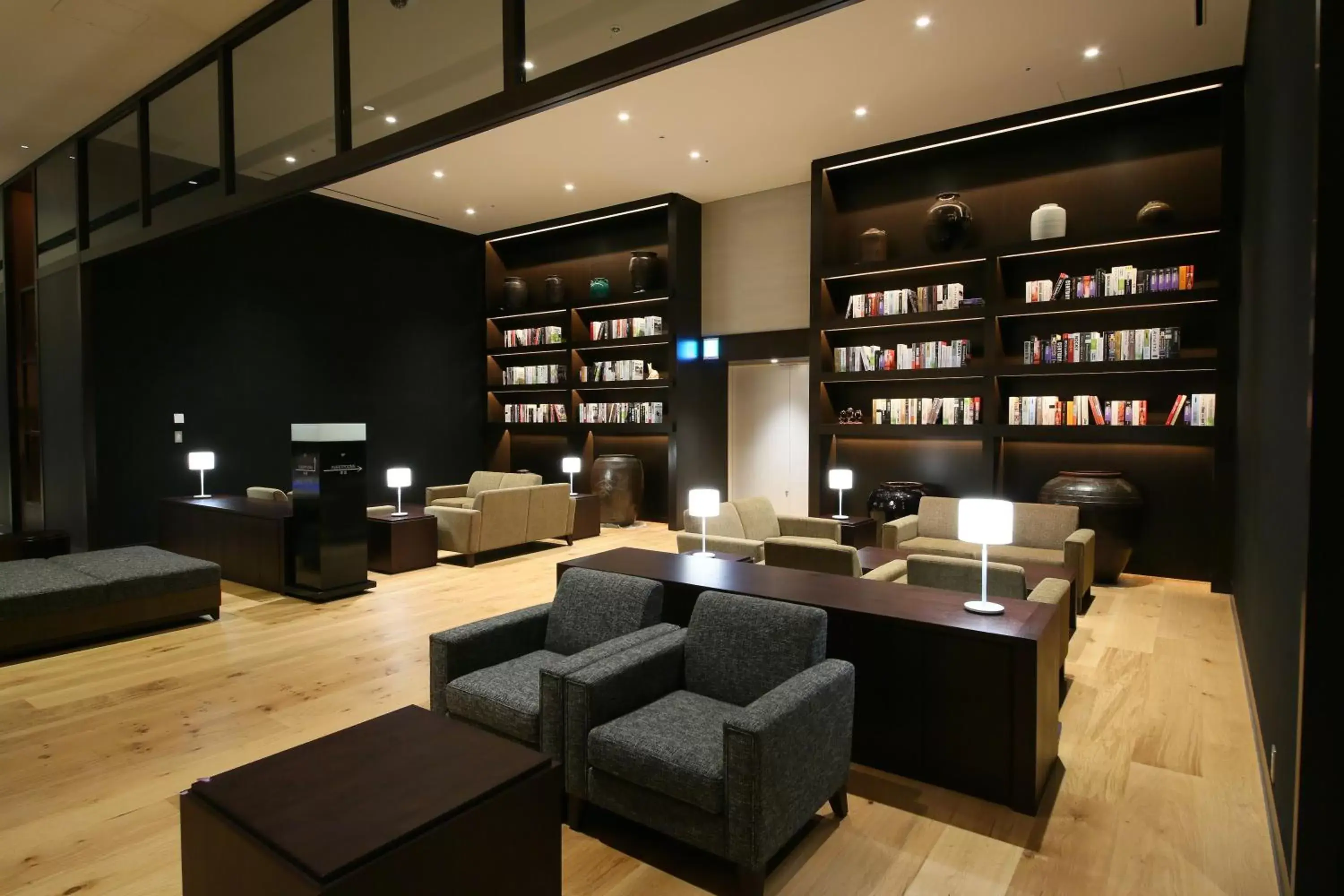 Lobby or reception, Lounge/Bar in Hotel Gracery Shinjuku