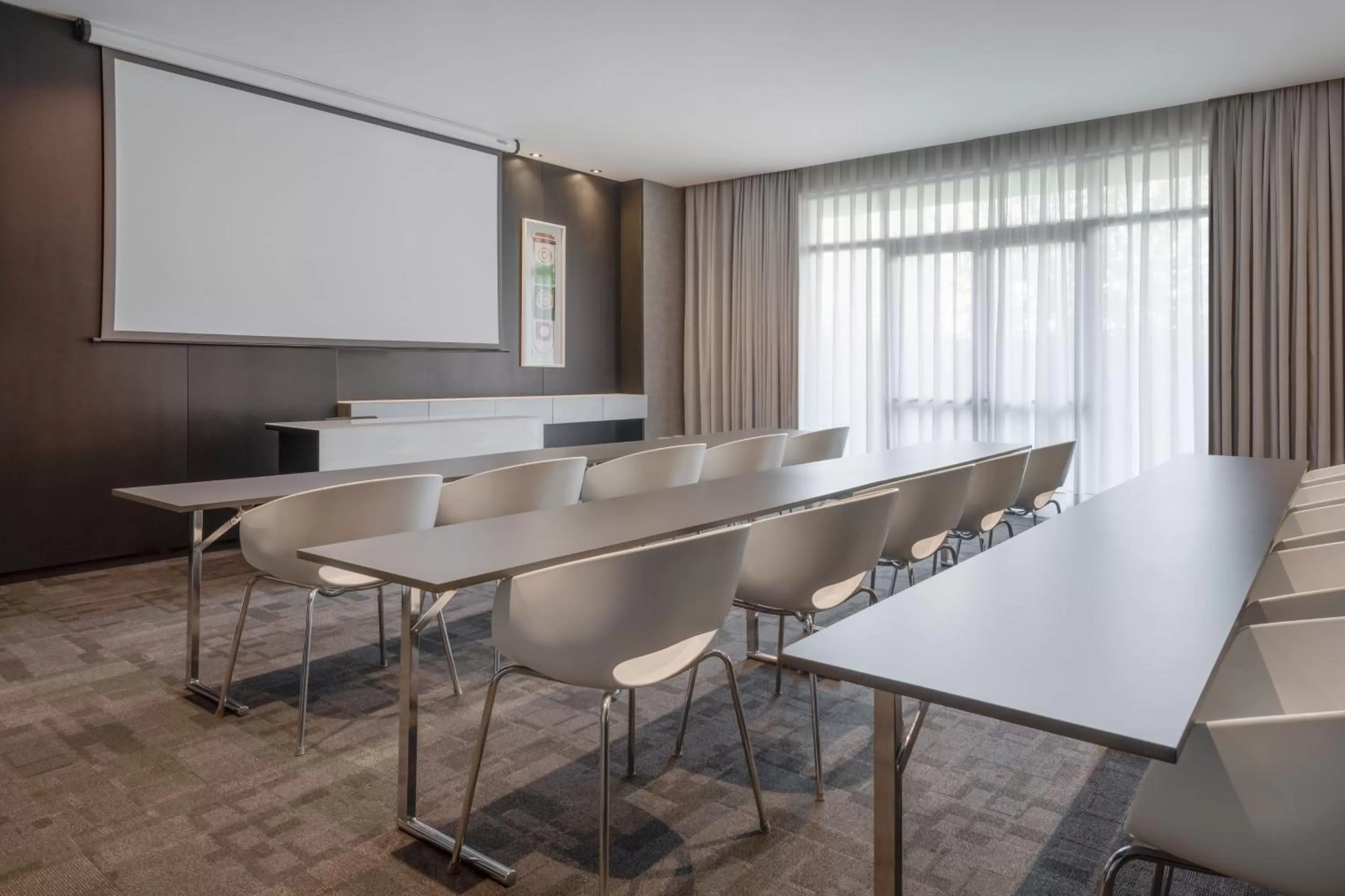 Meeting/conference room in AC Hotel by Marriott Madrid Airport