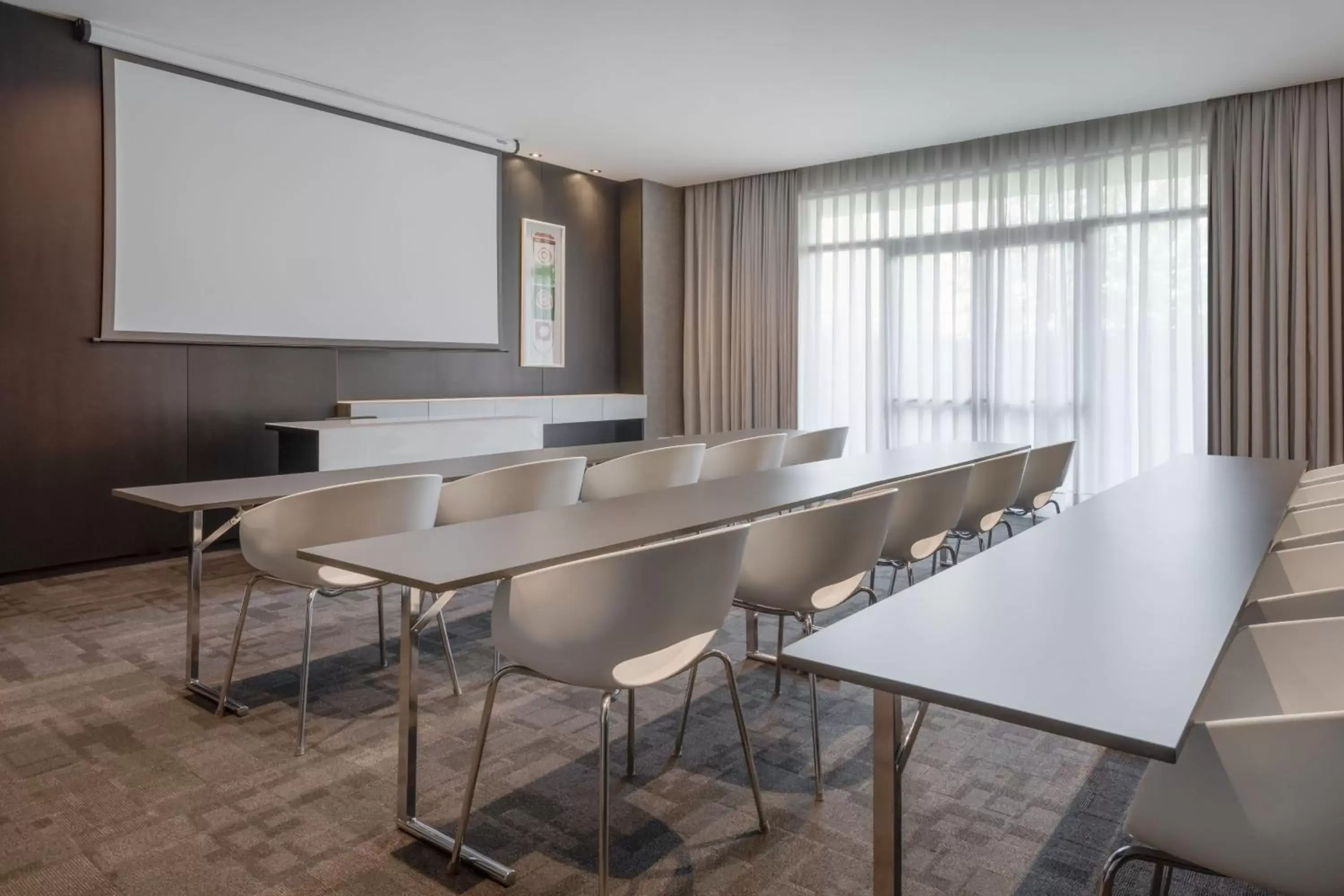 Meeting/conference room in AC Hotel Coslada Aeropuerto by Marriott