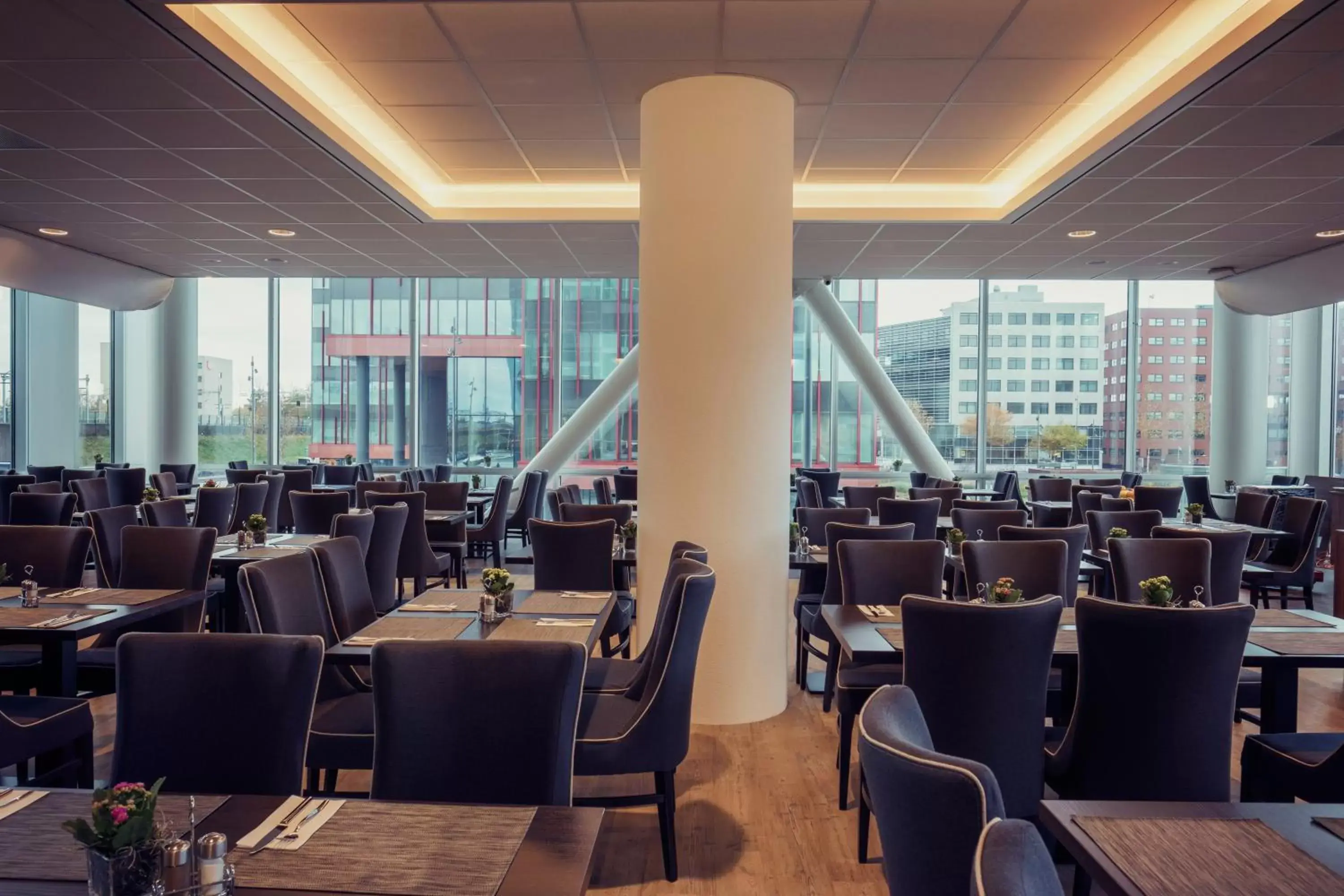 Restaurant/Places to Eat in Best Western Plus Plaza Almere