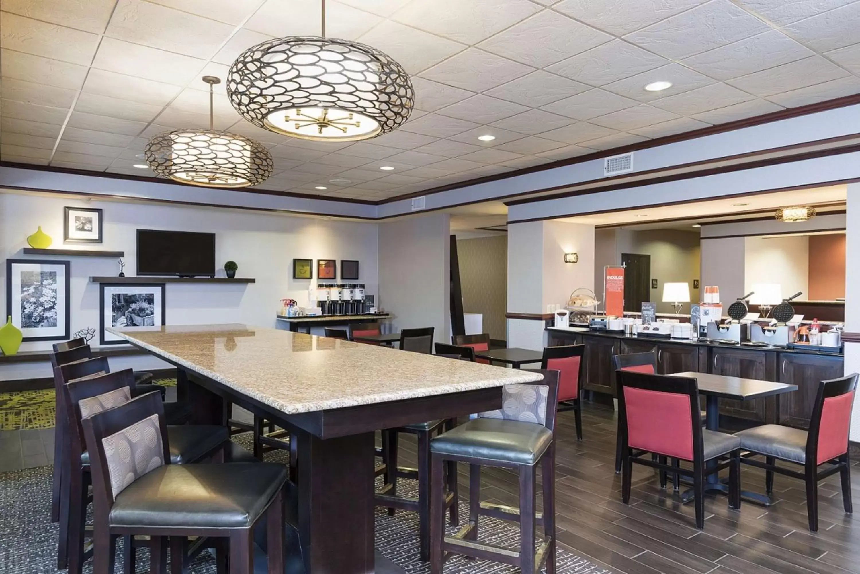 Dining area, Restaurant/Places to Eat in Hampton Inn Mount Pleasant