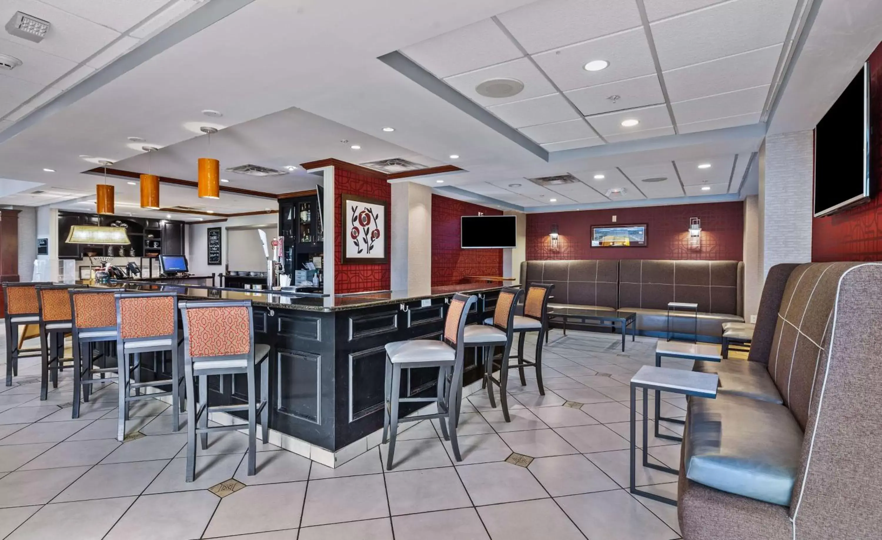 Lounge or bar, Restaurant/Places to Eat in Hilton Garden Inn Starkville