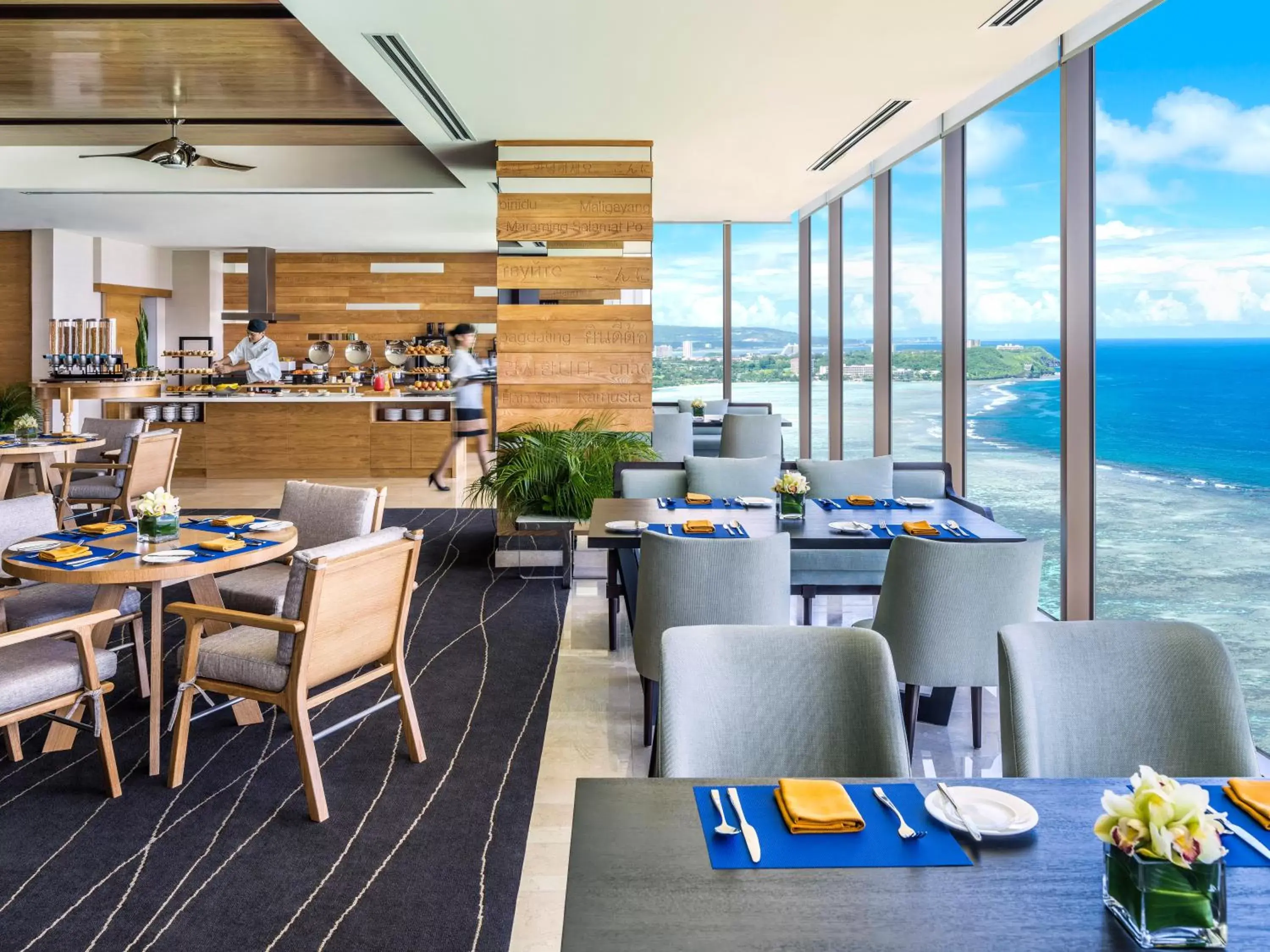 Lounge or bar in Dusit Thani Guam Resort Lounge or bar in Dusit Thani Guam Resort