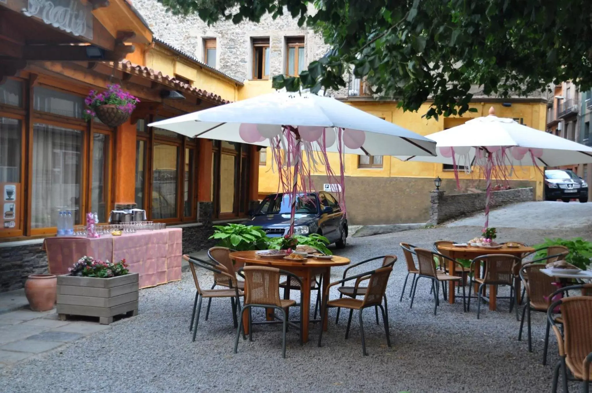Restaurant/places to eat in Hotel Prats