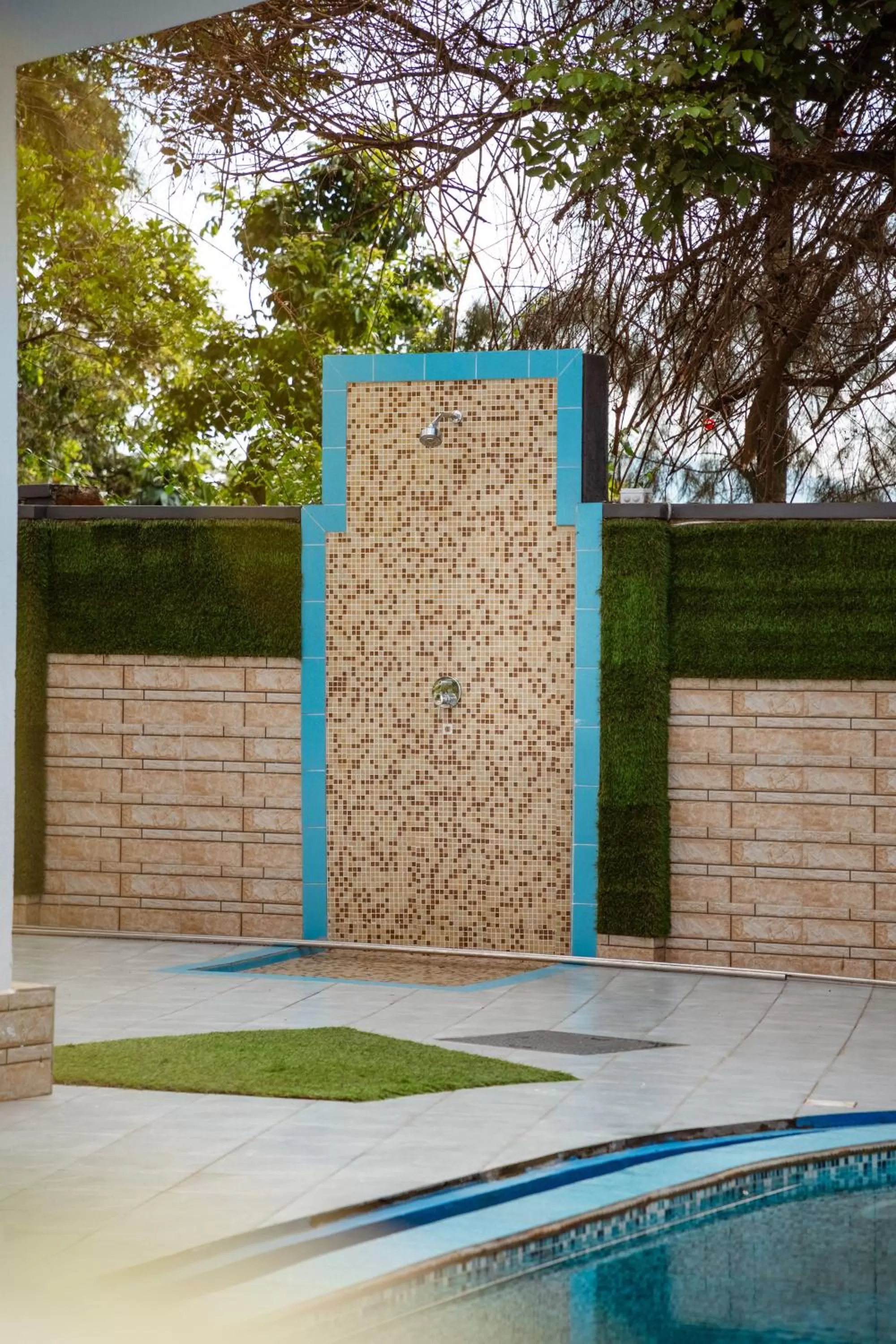 Day in Ndaru Luxury Suites