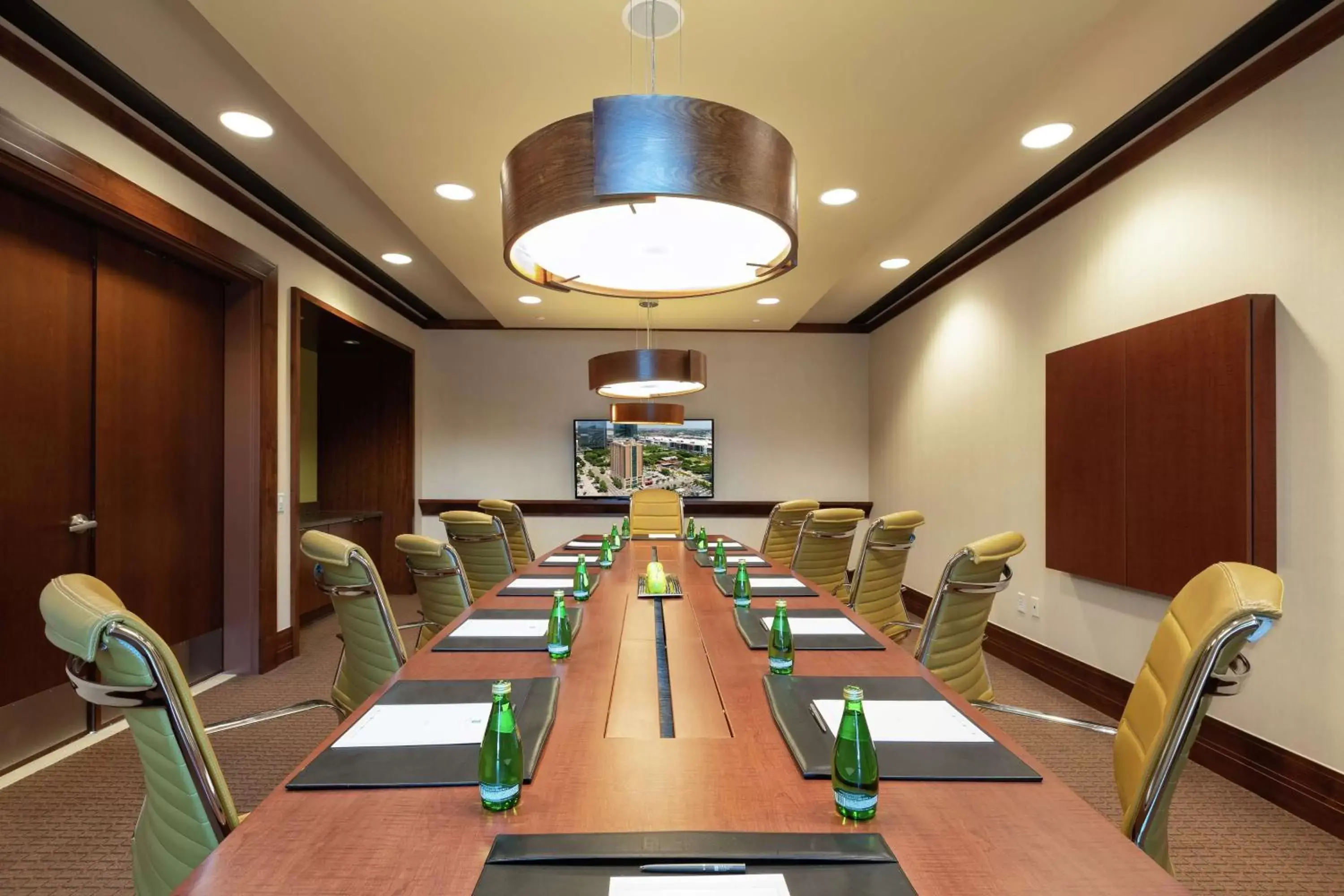 Meeting/conference room in Embassy Suites Houston - Downtown