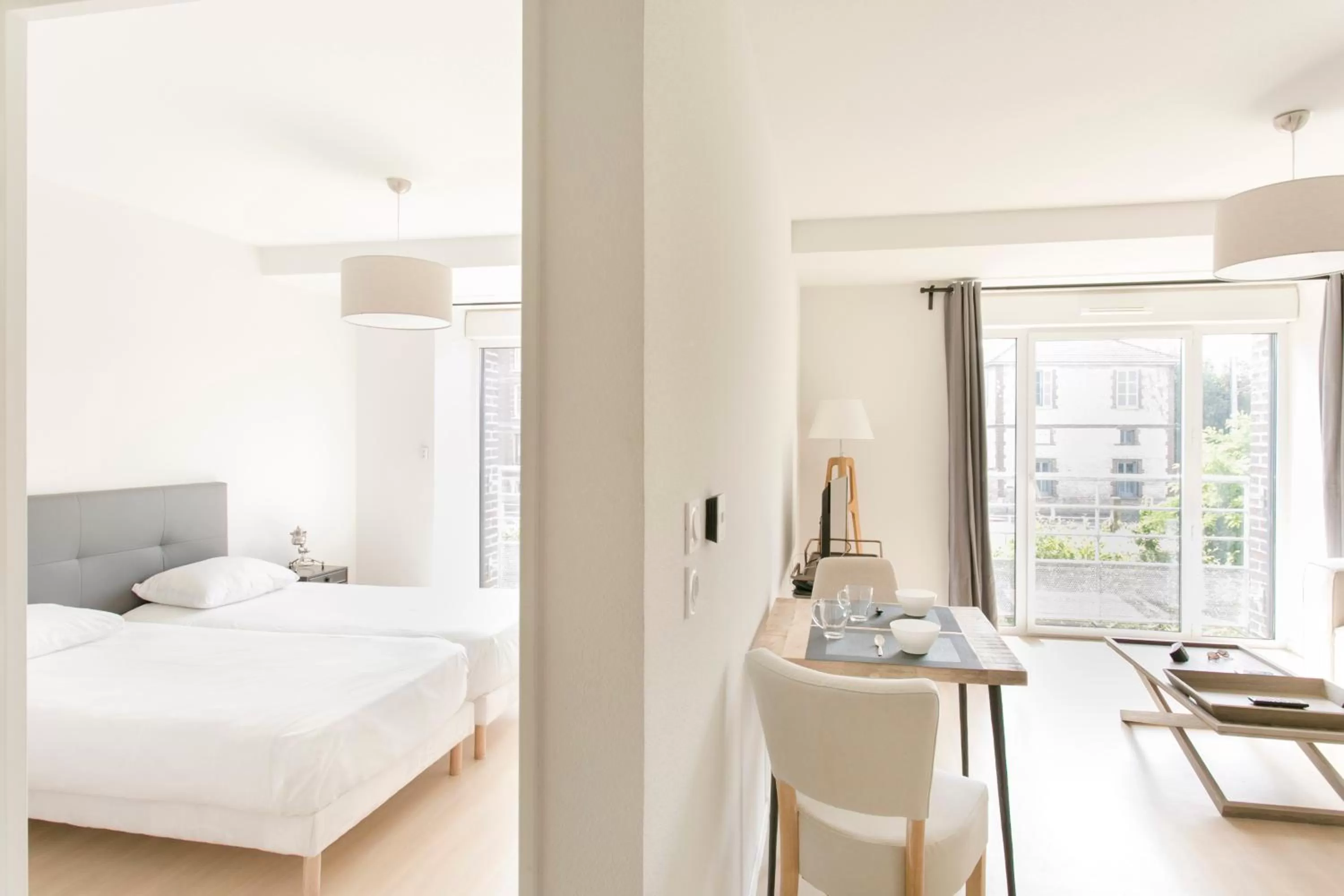 Photo of the whole room, Bed in Zenao Appart'hôtels Troyes