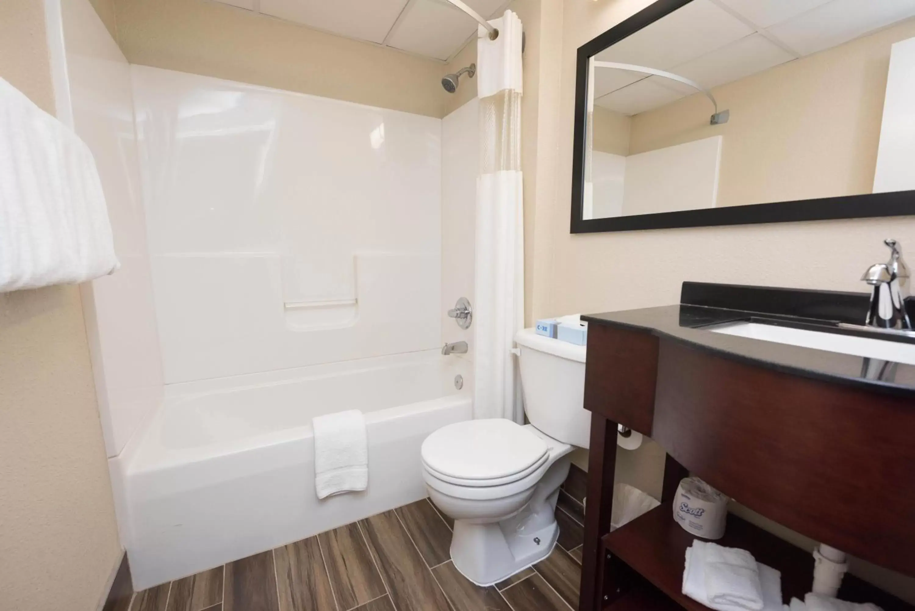 Bathroom in Super 8 by Wyndham Frederick